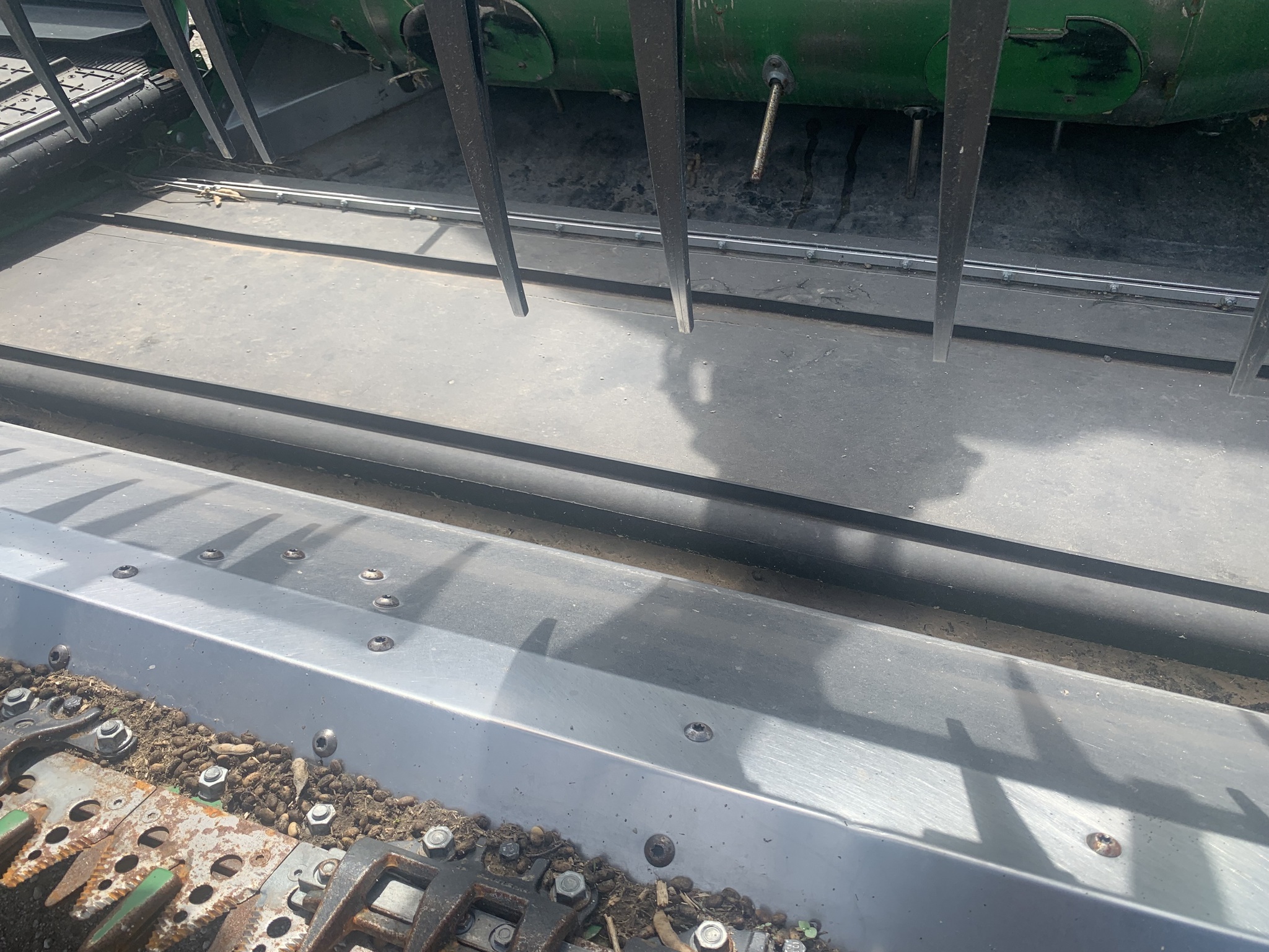 2022 John Deere HD40F Platform