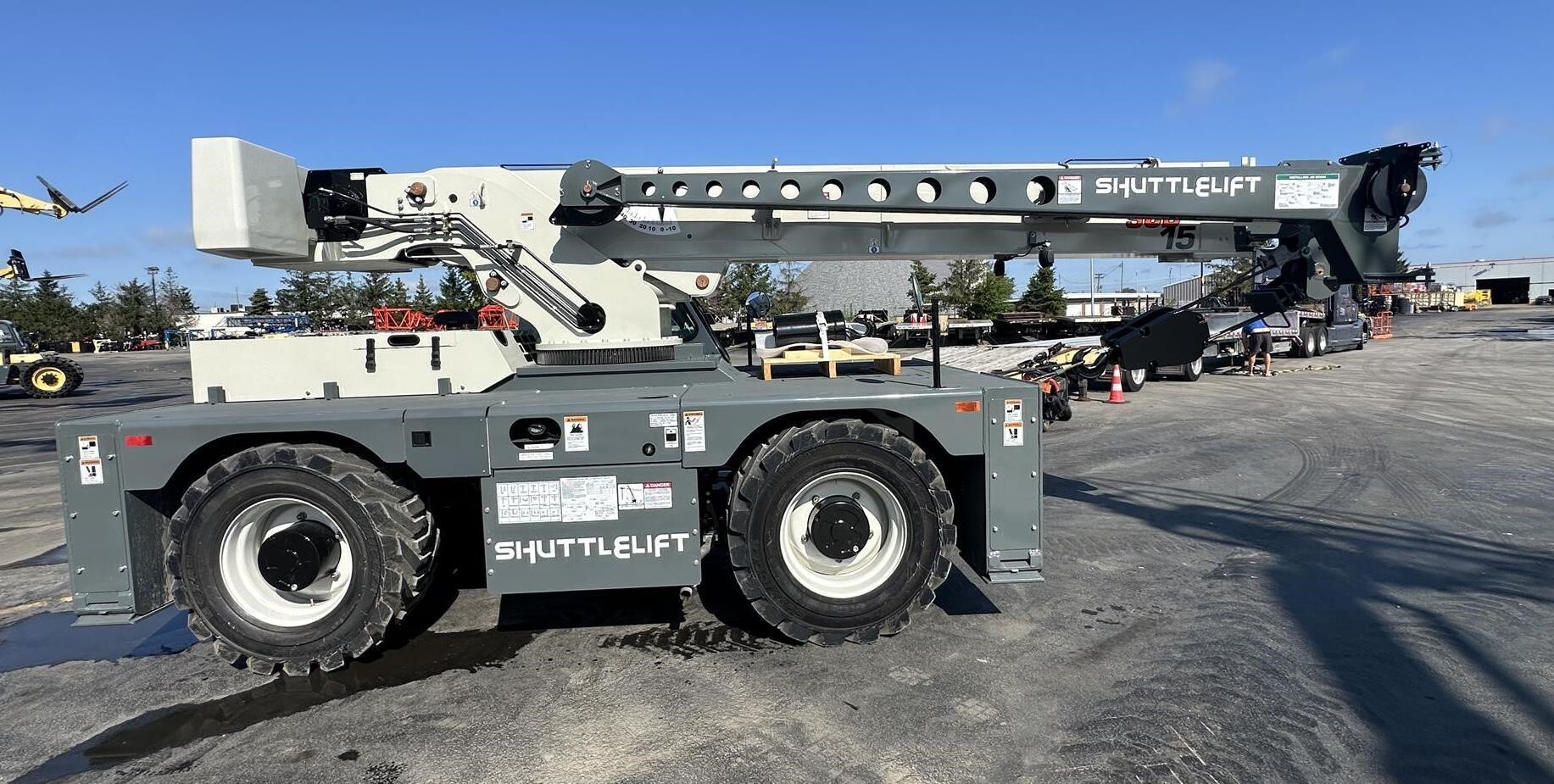 2024 SHUTTLELIFT SCD15 Crane