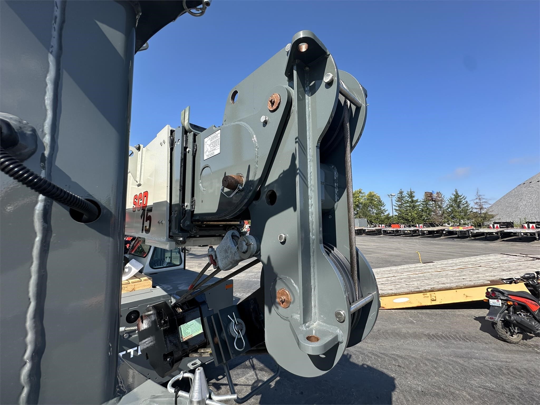 2024 SHUTTLELIFT SCD15 Crane