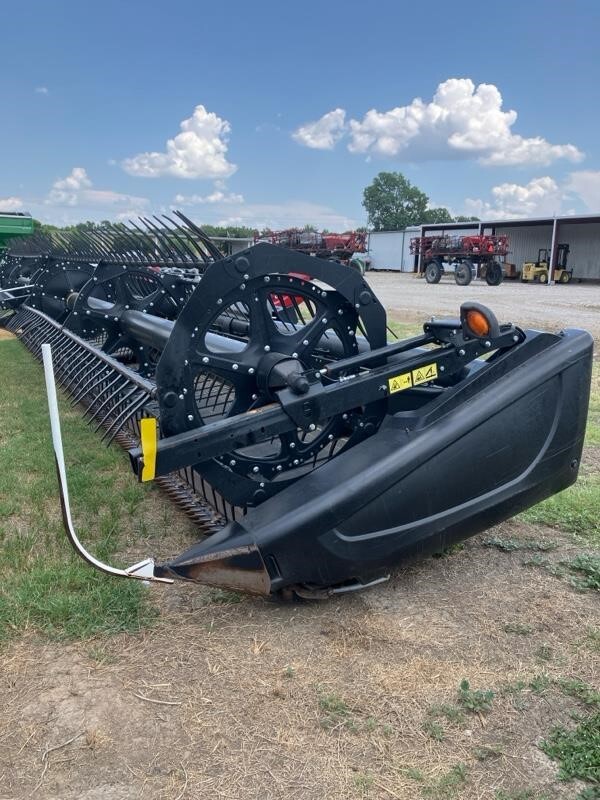 2018 MacDon FD75 Platform