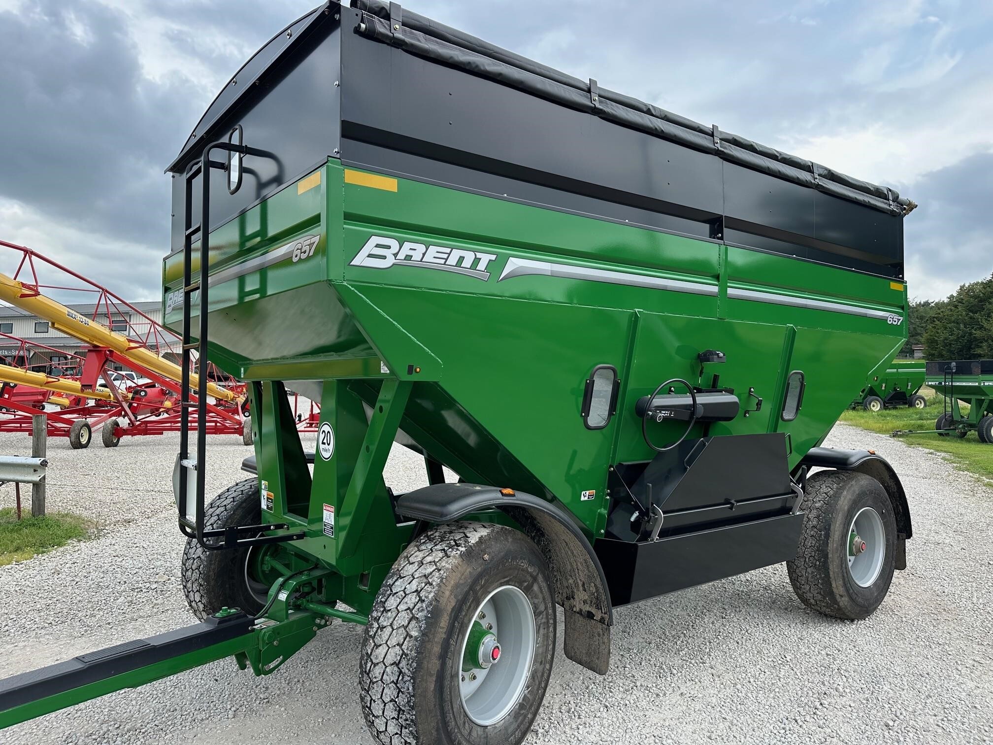  Brent 657 Gravity Wagon