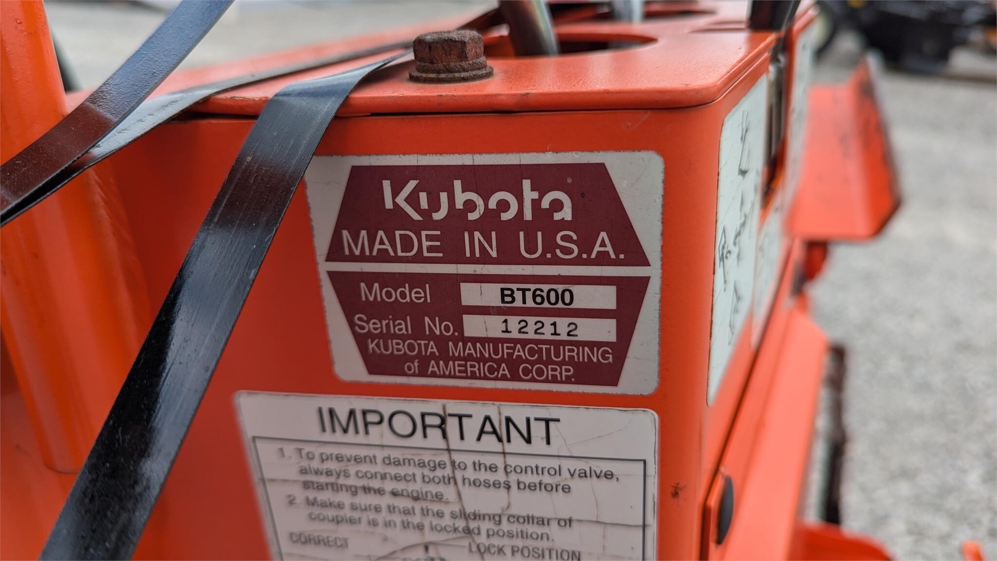  Kubota BT600 Backhoe and Excavator Attachment