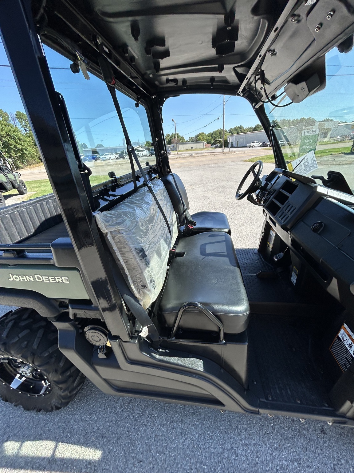 2023 John Deere XUV 835M ATVs and Utility Vehicle