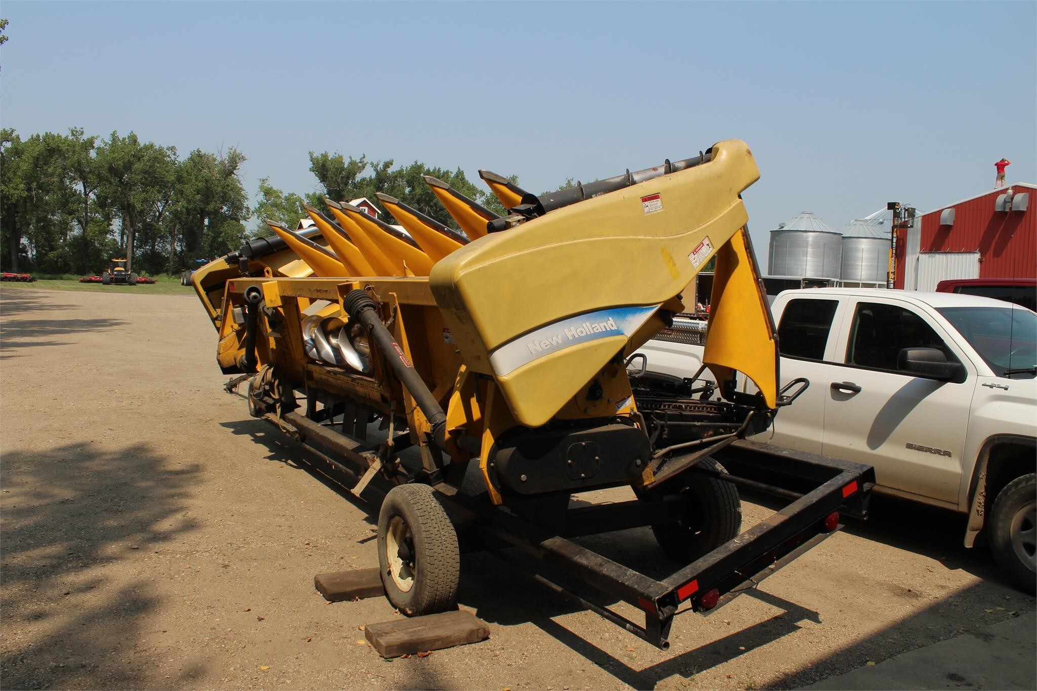 2012 New Holland 99C Corn Head