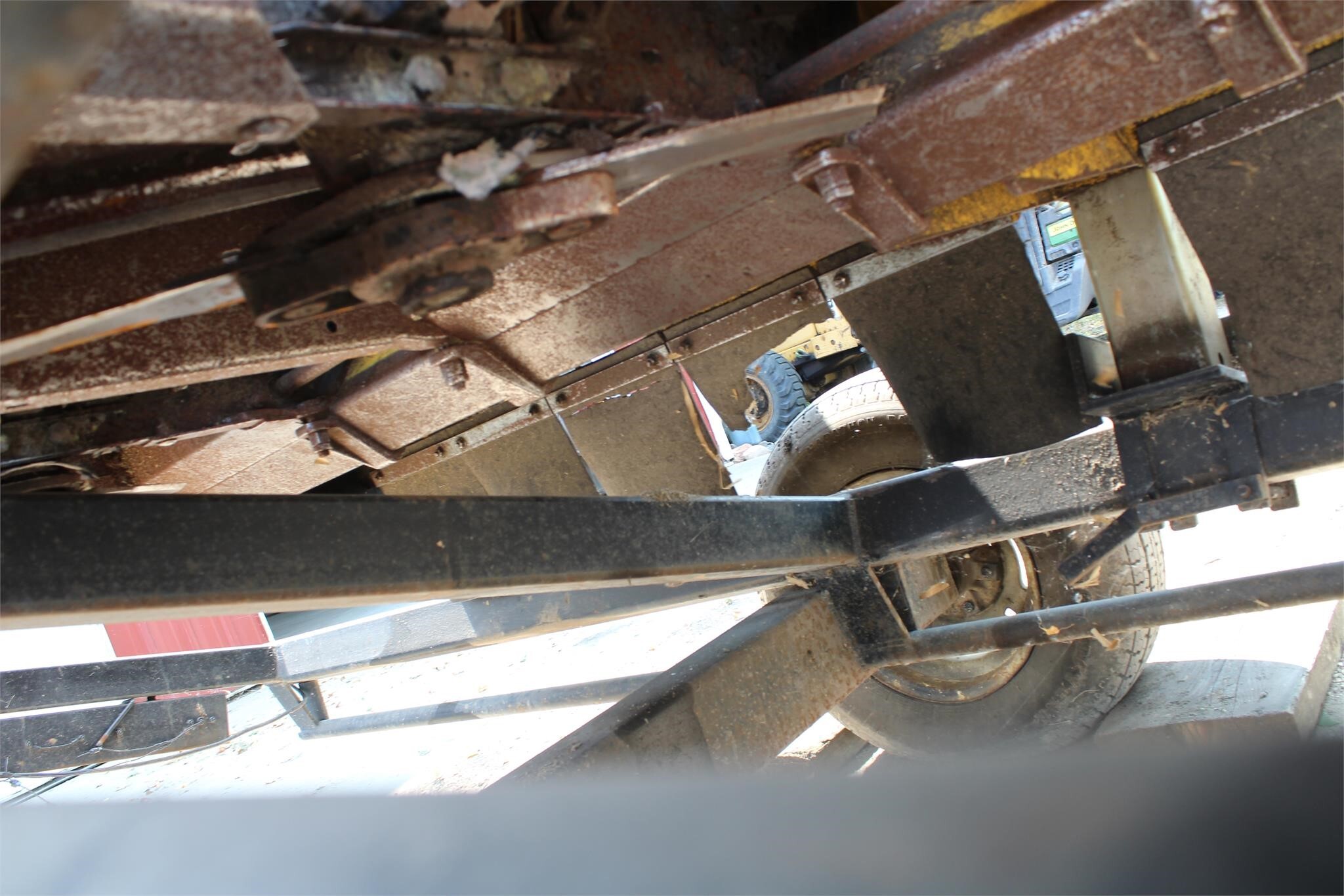 2012 New Holland 99C Corn Head