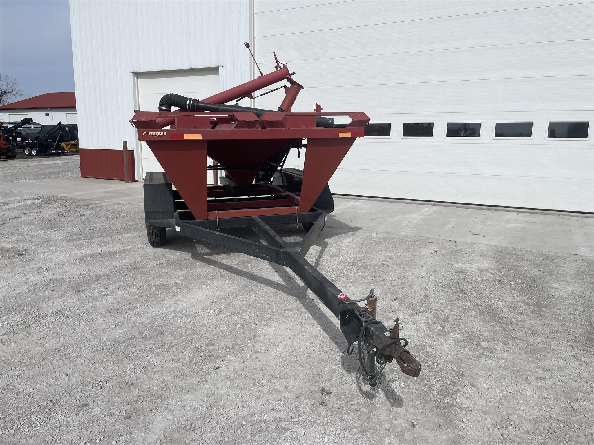  Friesen Titan 4 Seed Tender