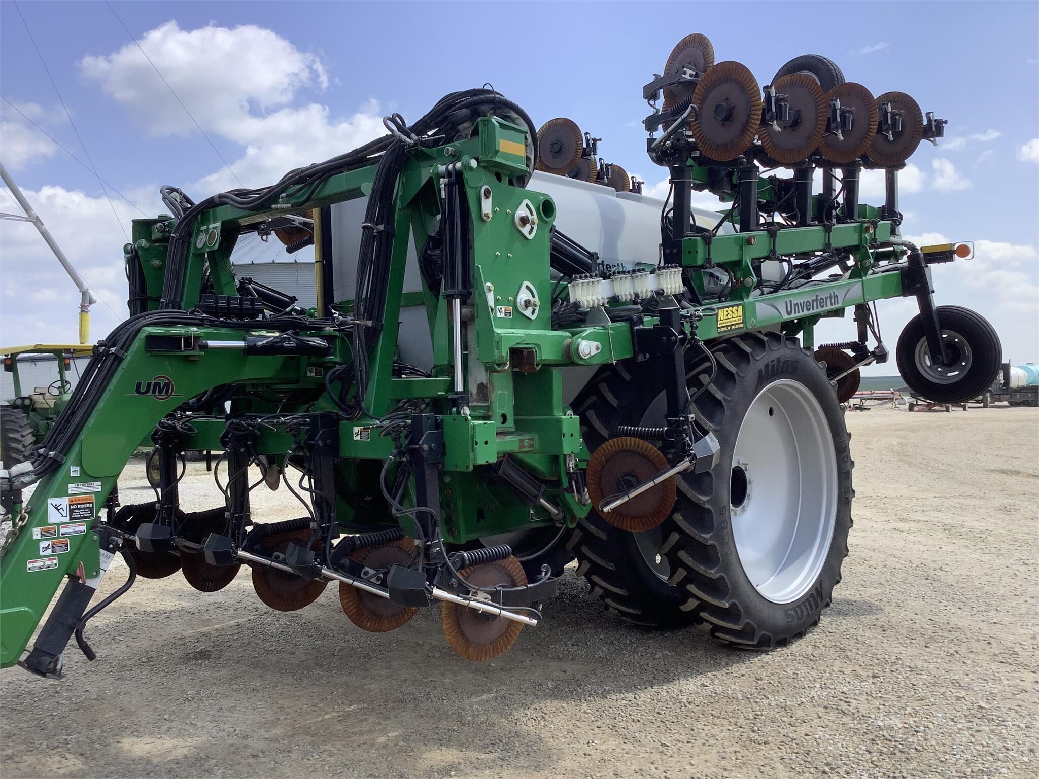 2020 Unverferth NutriMax 2600 Toolbar