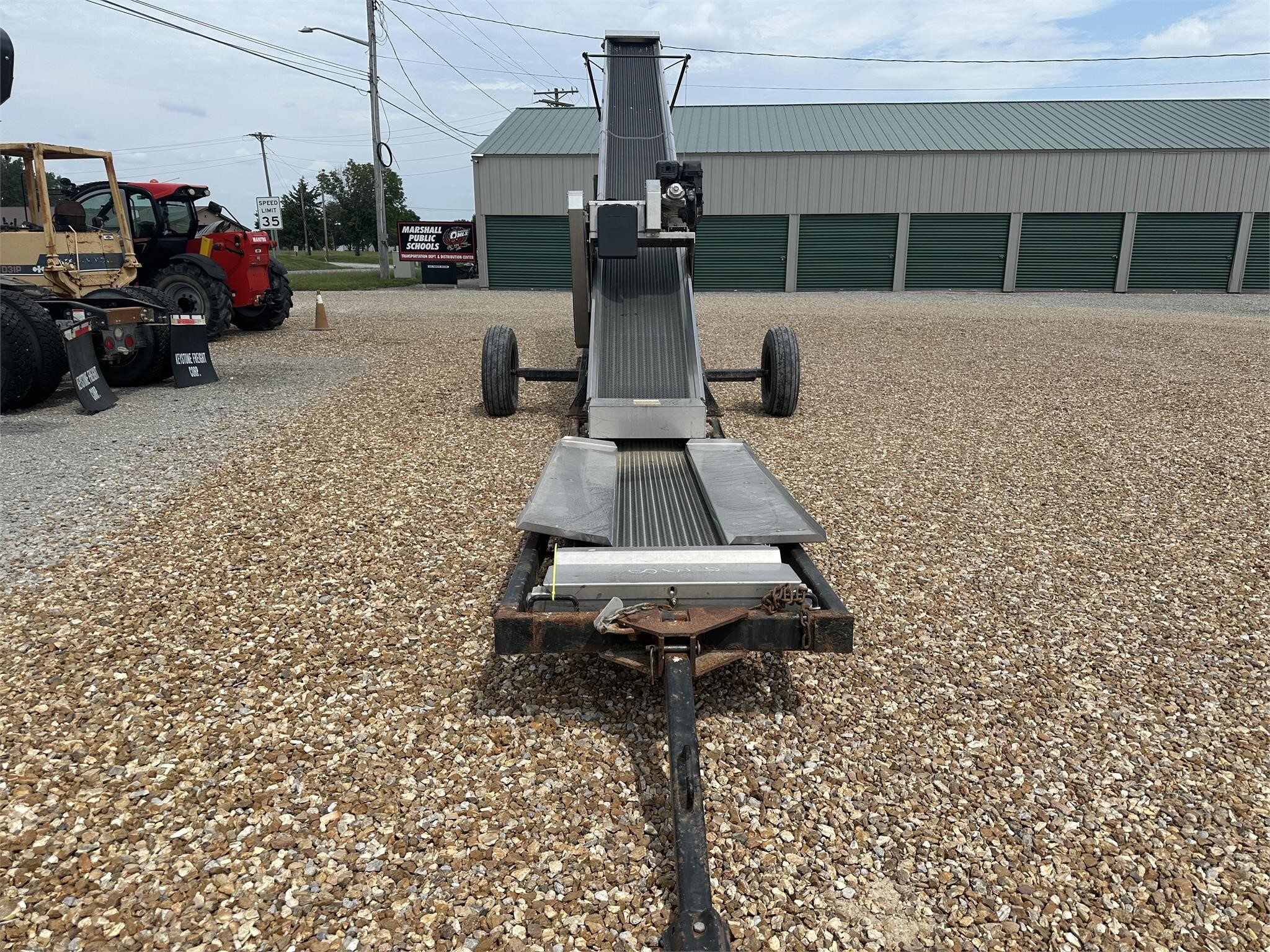  Speed King FL8x37 Augers and Conveyor