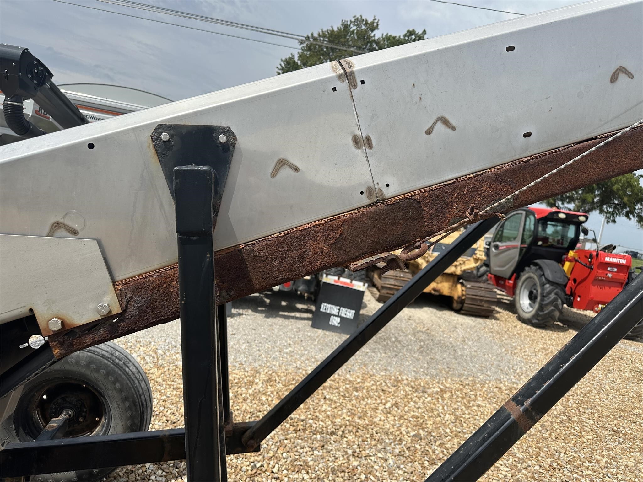  Speed King FL8x37 Augers and Conveyor