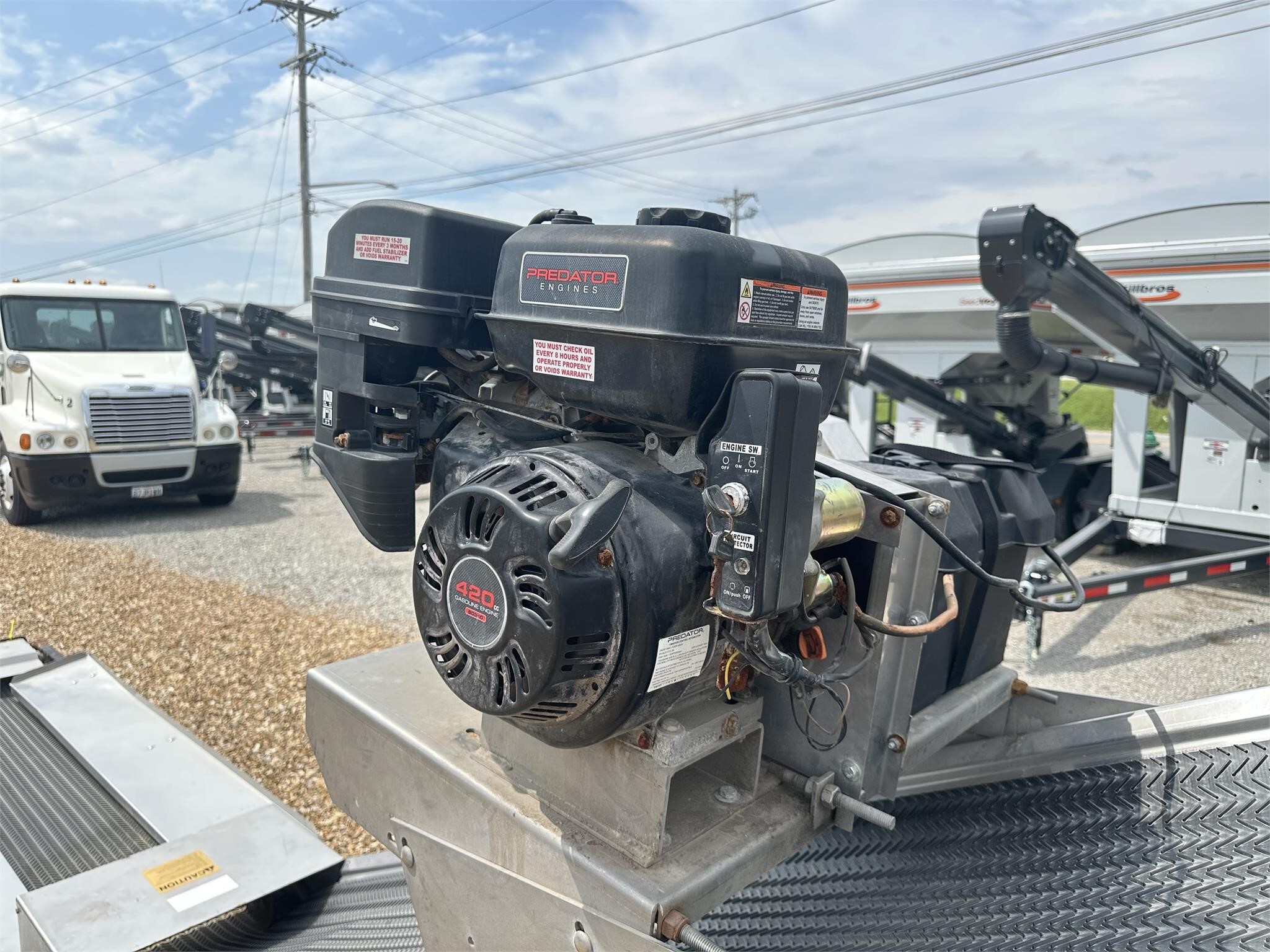  Speed King FL8x37 Augers and Conveyor