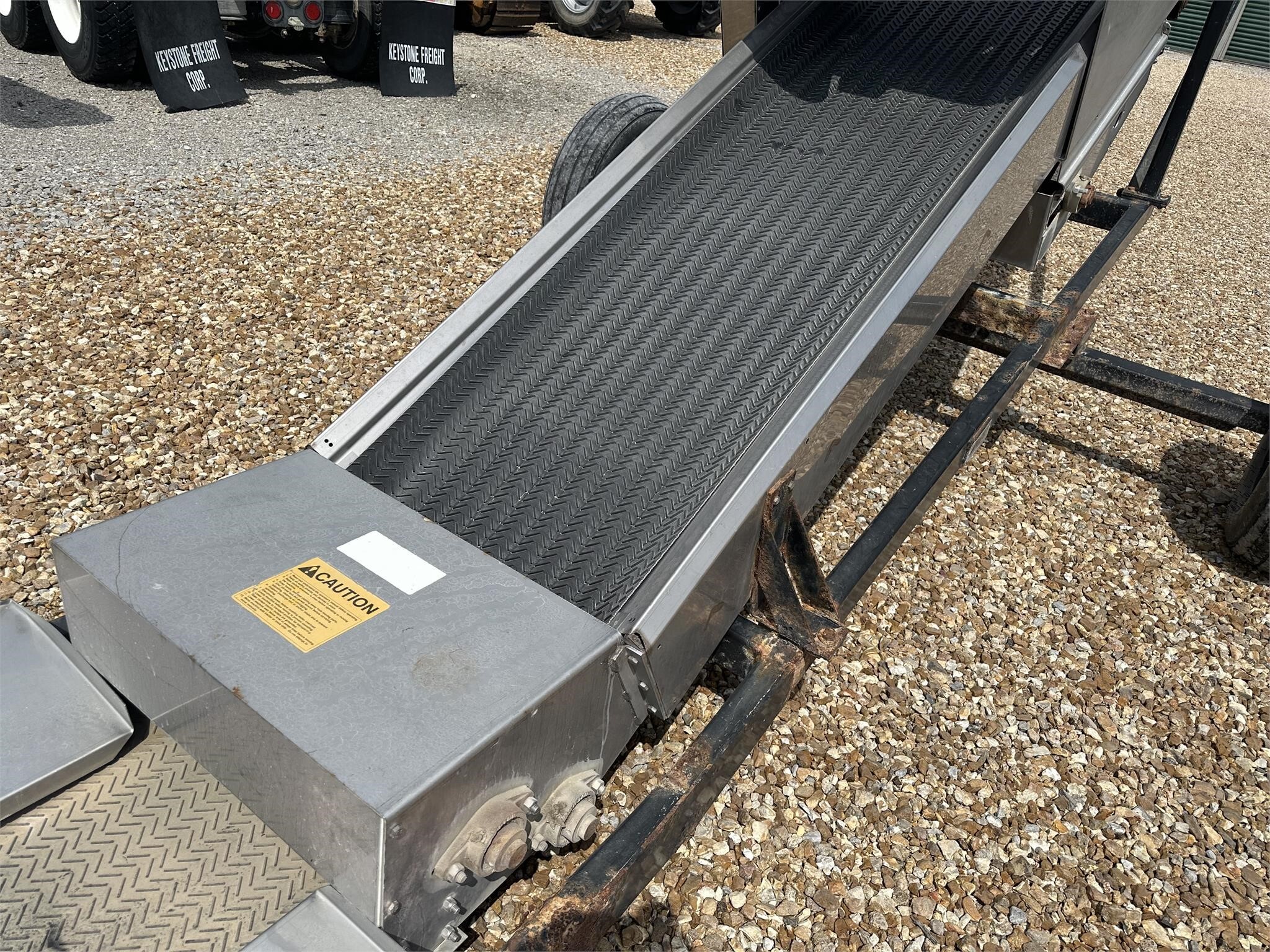  Speed King FL8x37 Augers and Conveyor