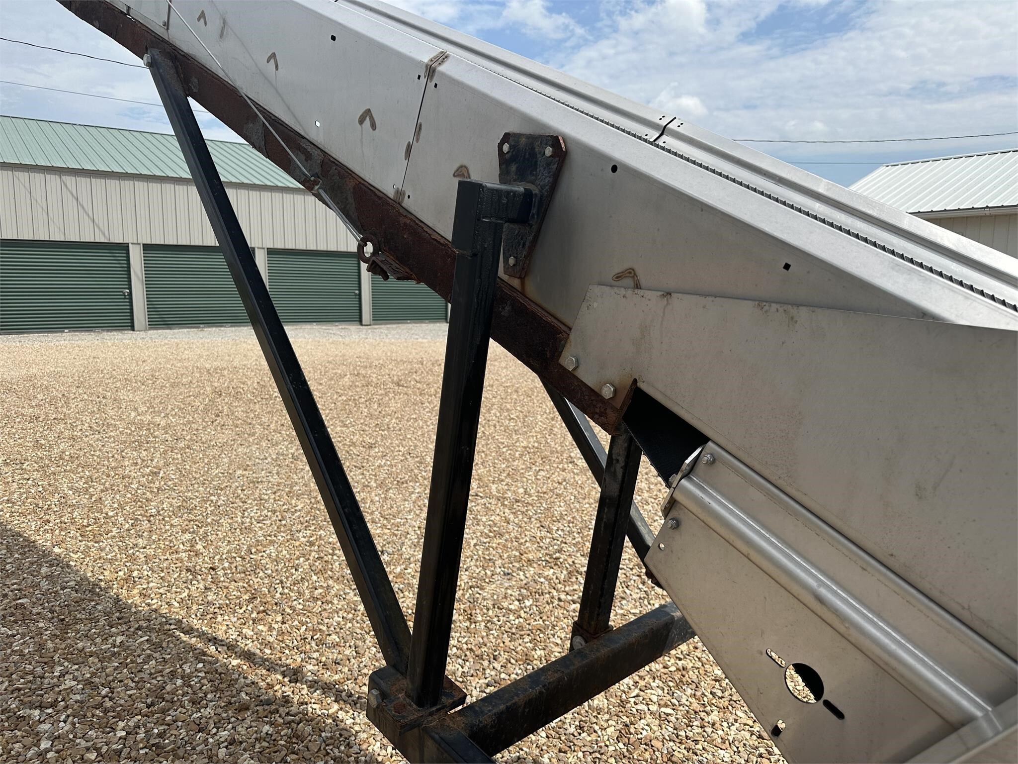  Speed King FL8x37 Augers and Conveyor