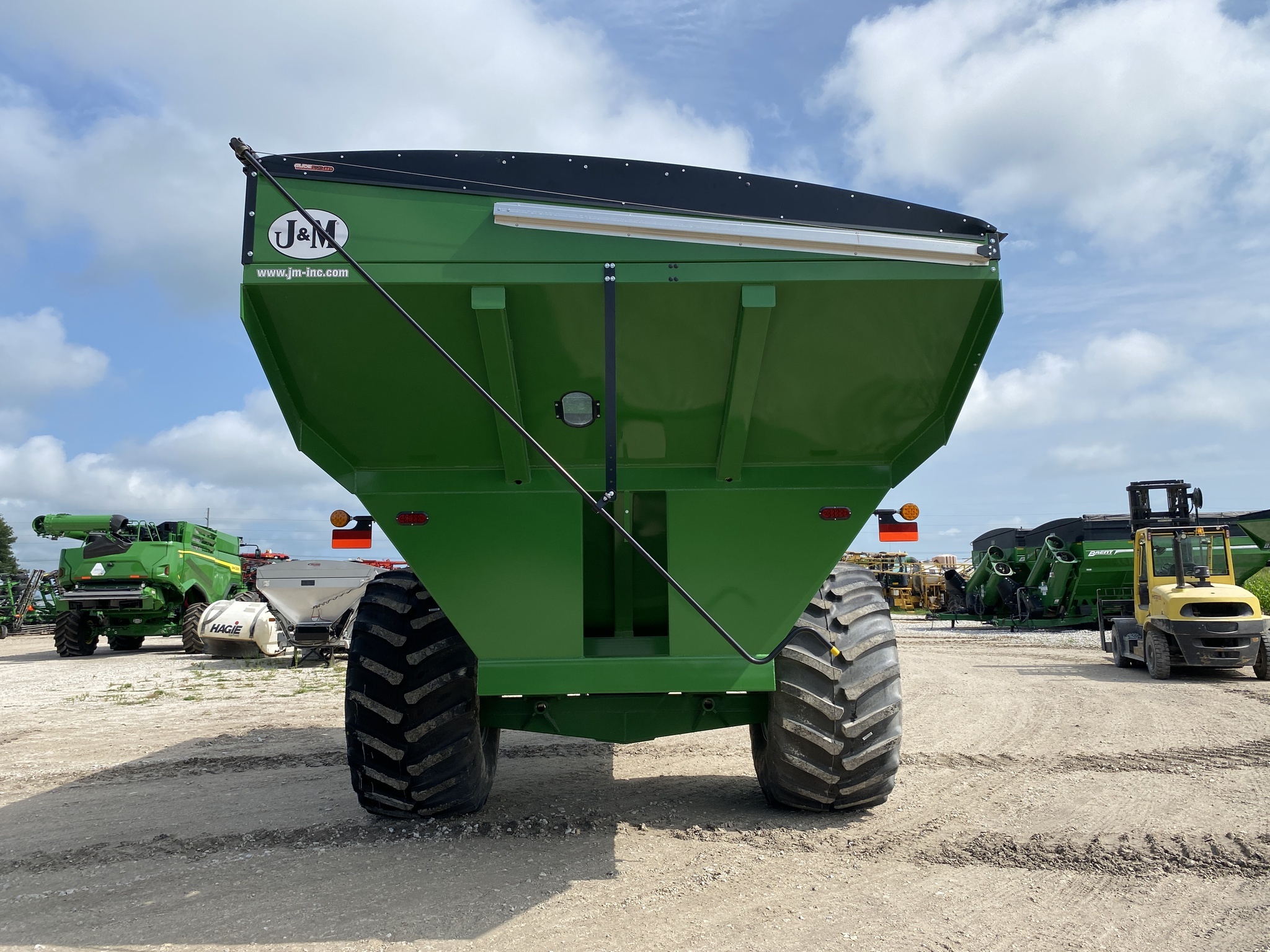 2023 J&M 1000-20 Grain Cart