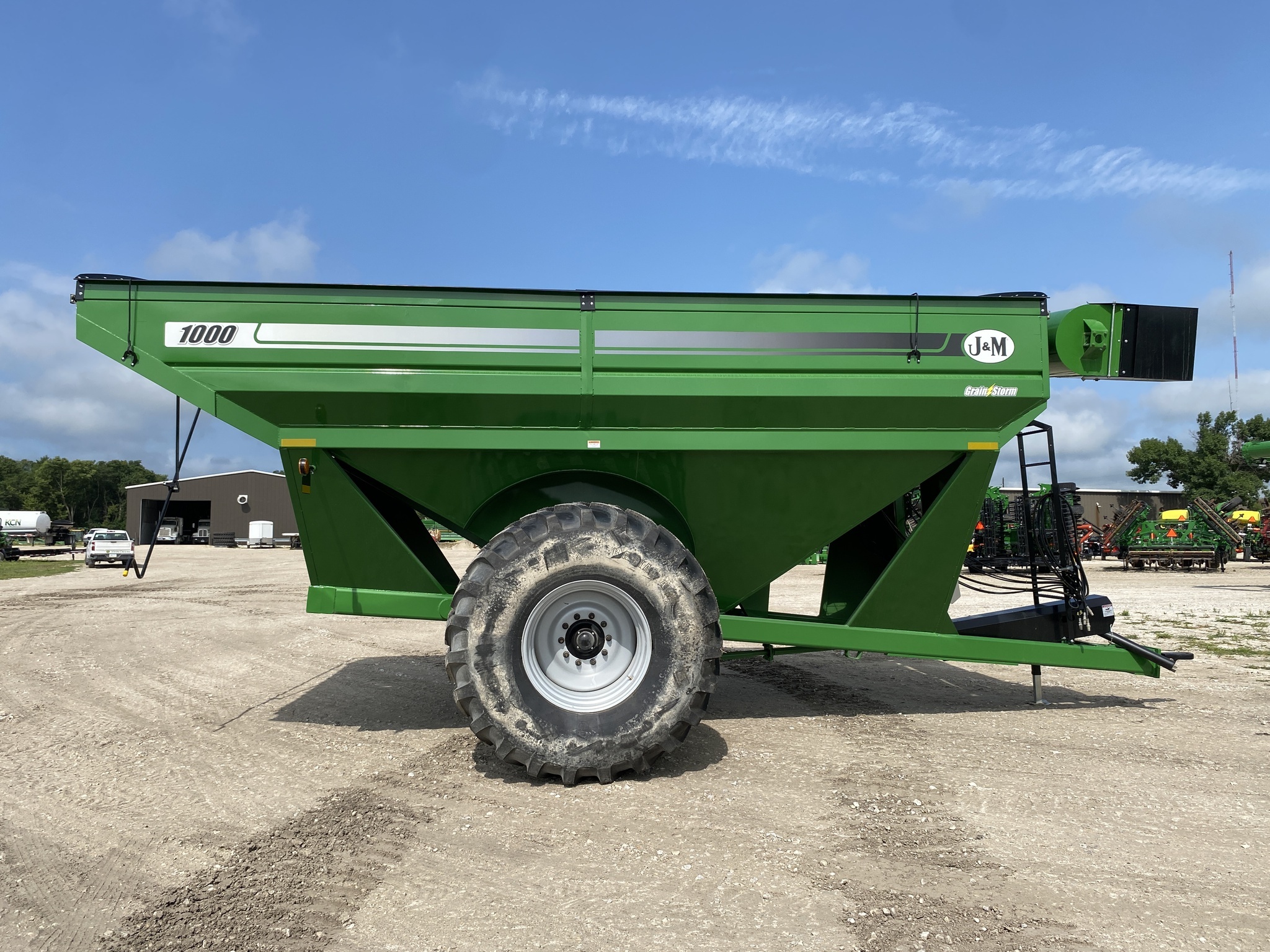 2023 J&M 1000-20 Grain Cart