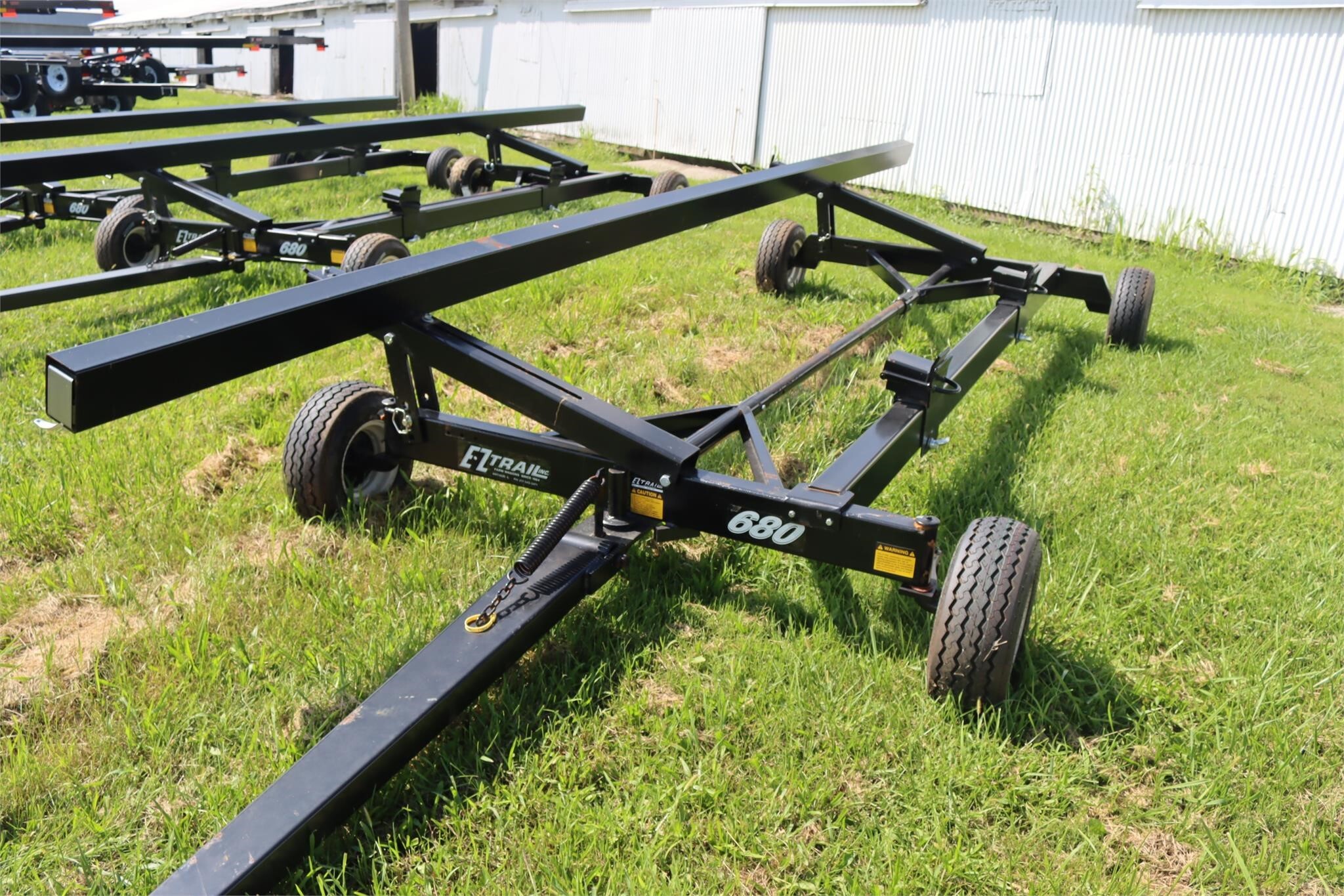  E-Z Trail 680 Header Trailer