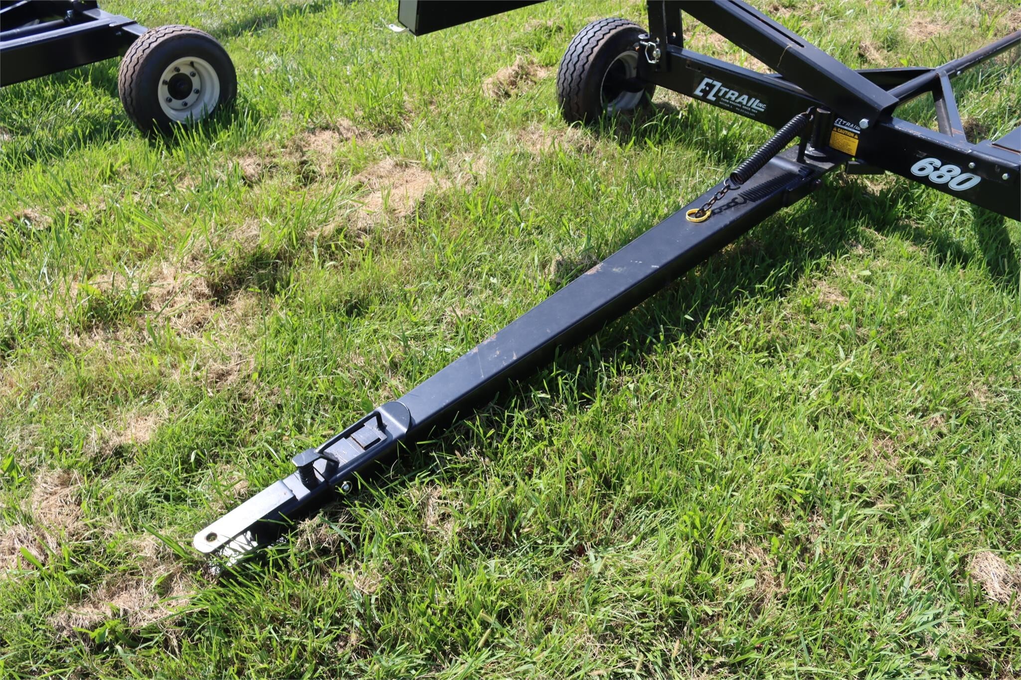  E-Z Trail 680 Header Trailer