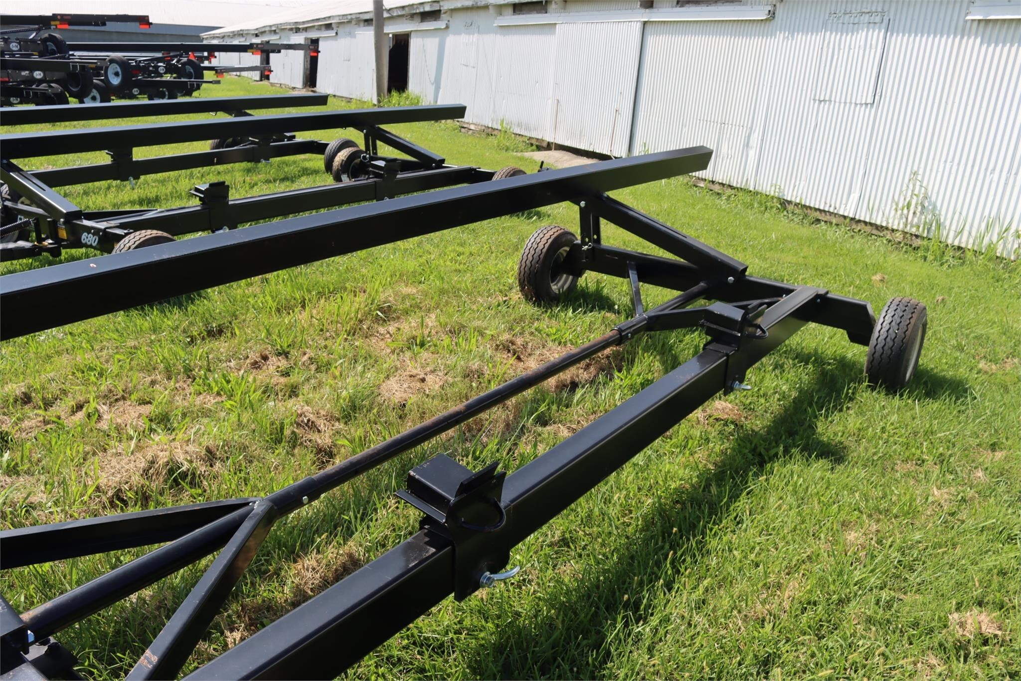 E-Z Trail 680 Header Trailer