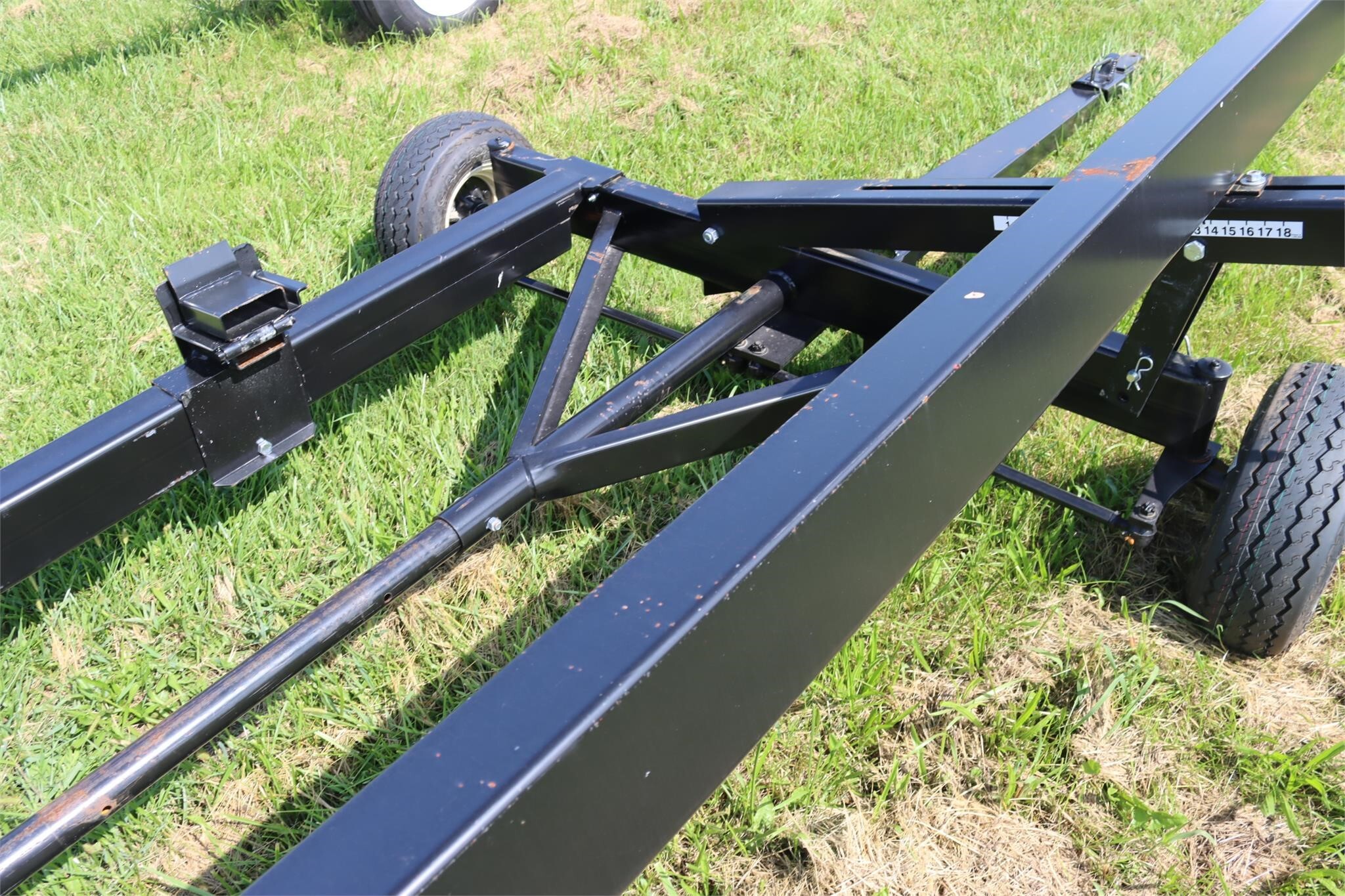  E-Z Trail 680 Header Trailer