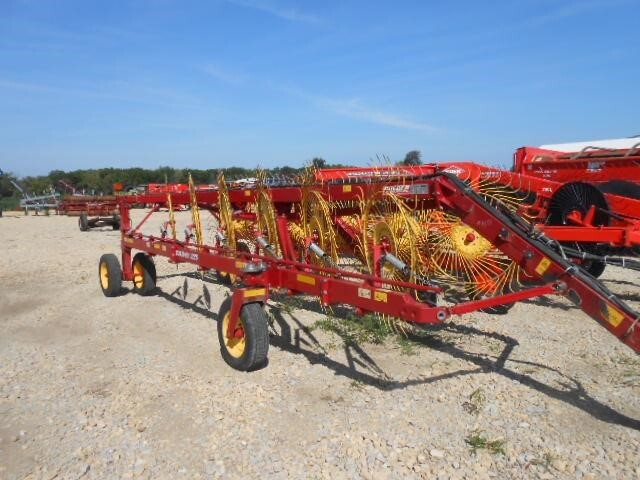 2015 New Holland DuraVee 1225 Rake