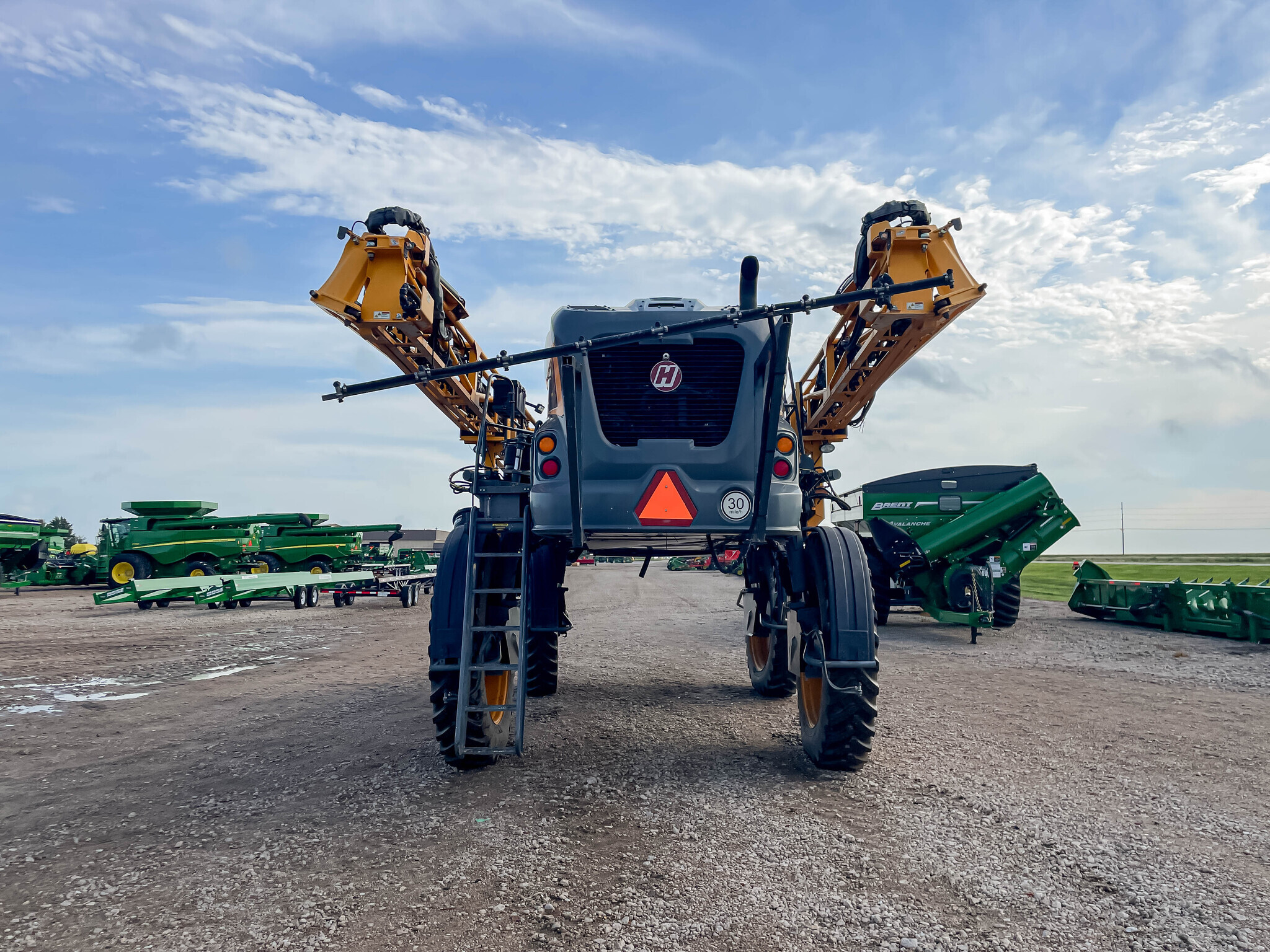 2014 Hagie STS12i Self-Propelled Sprayer