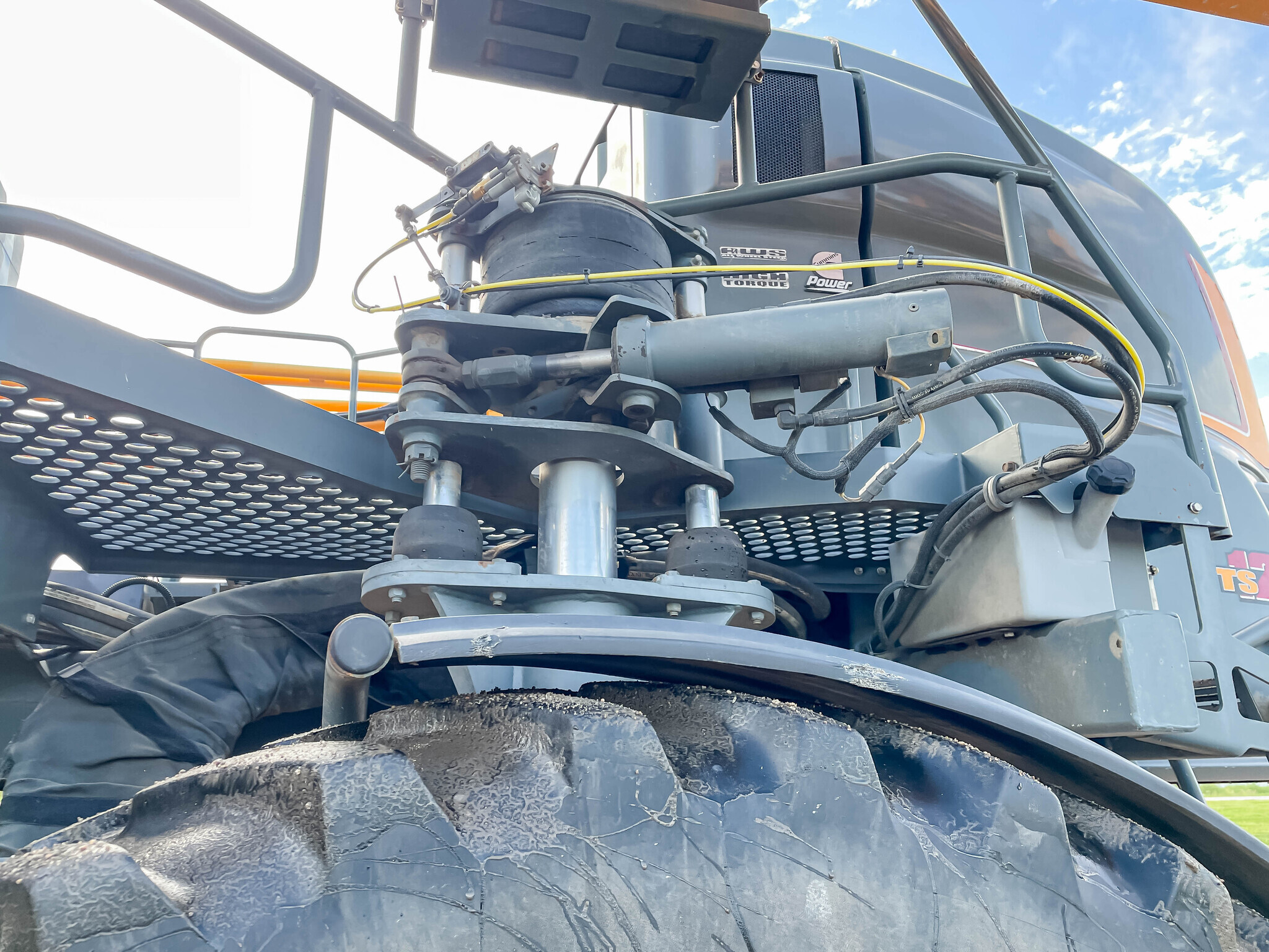 2014 Hagie STS12i Self-Propelled Sprayer