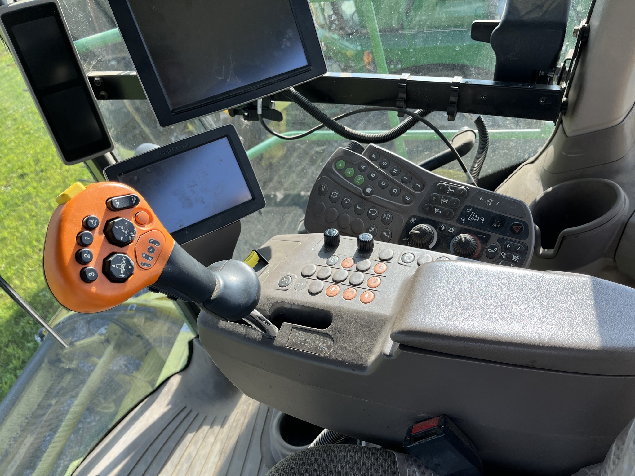 2019 John Deere 9800 Self-Propelled Forage Harvester