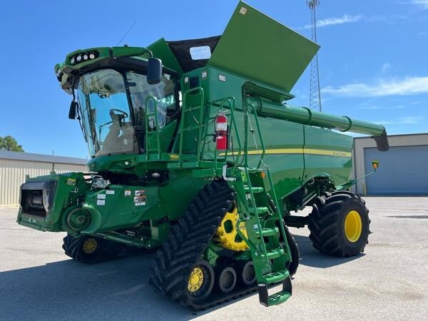 2021 John Deere S780 Combine
