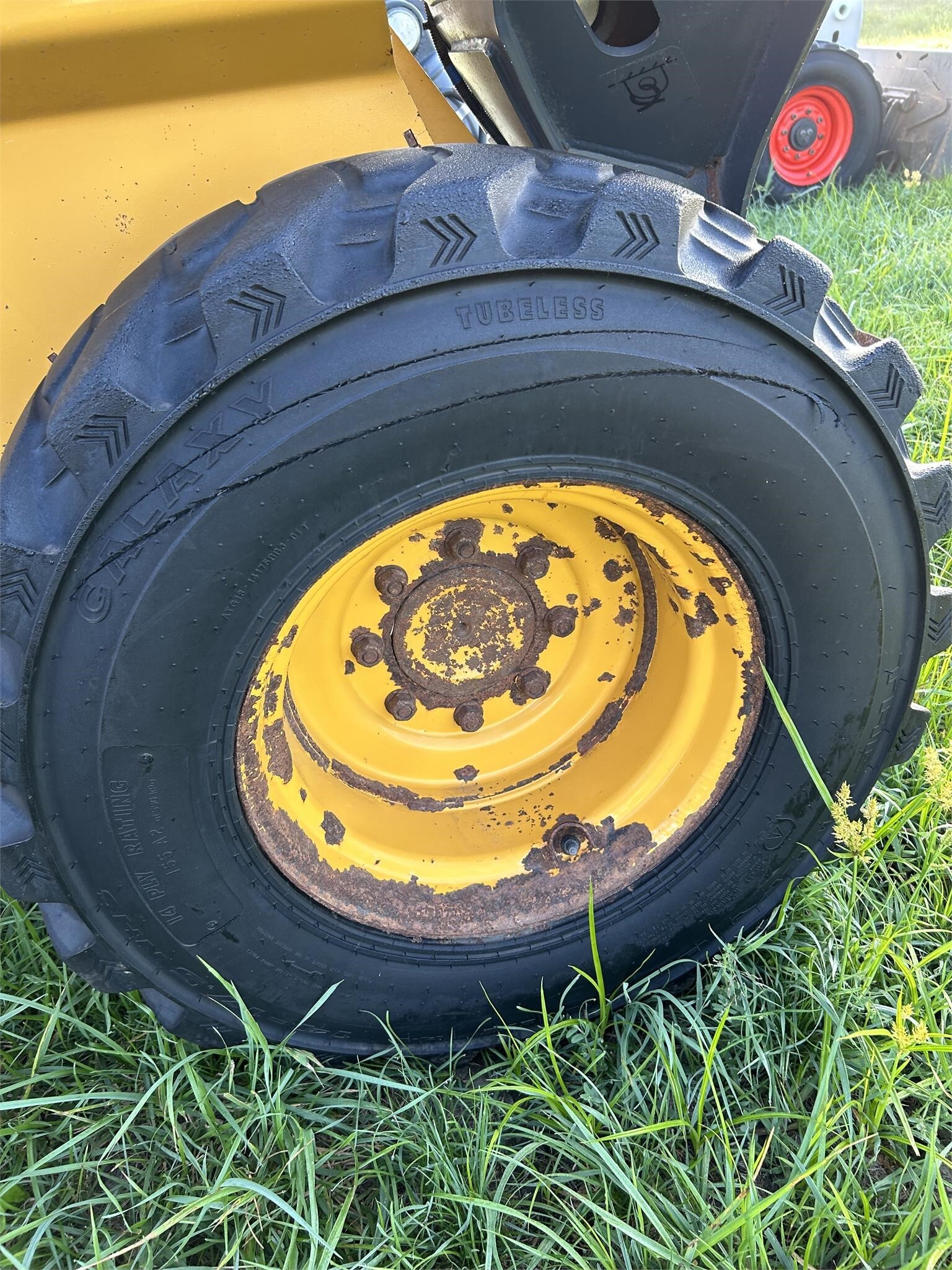 2020 Deere 330G Skid Steer