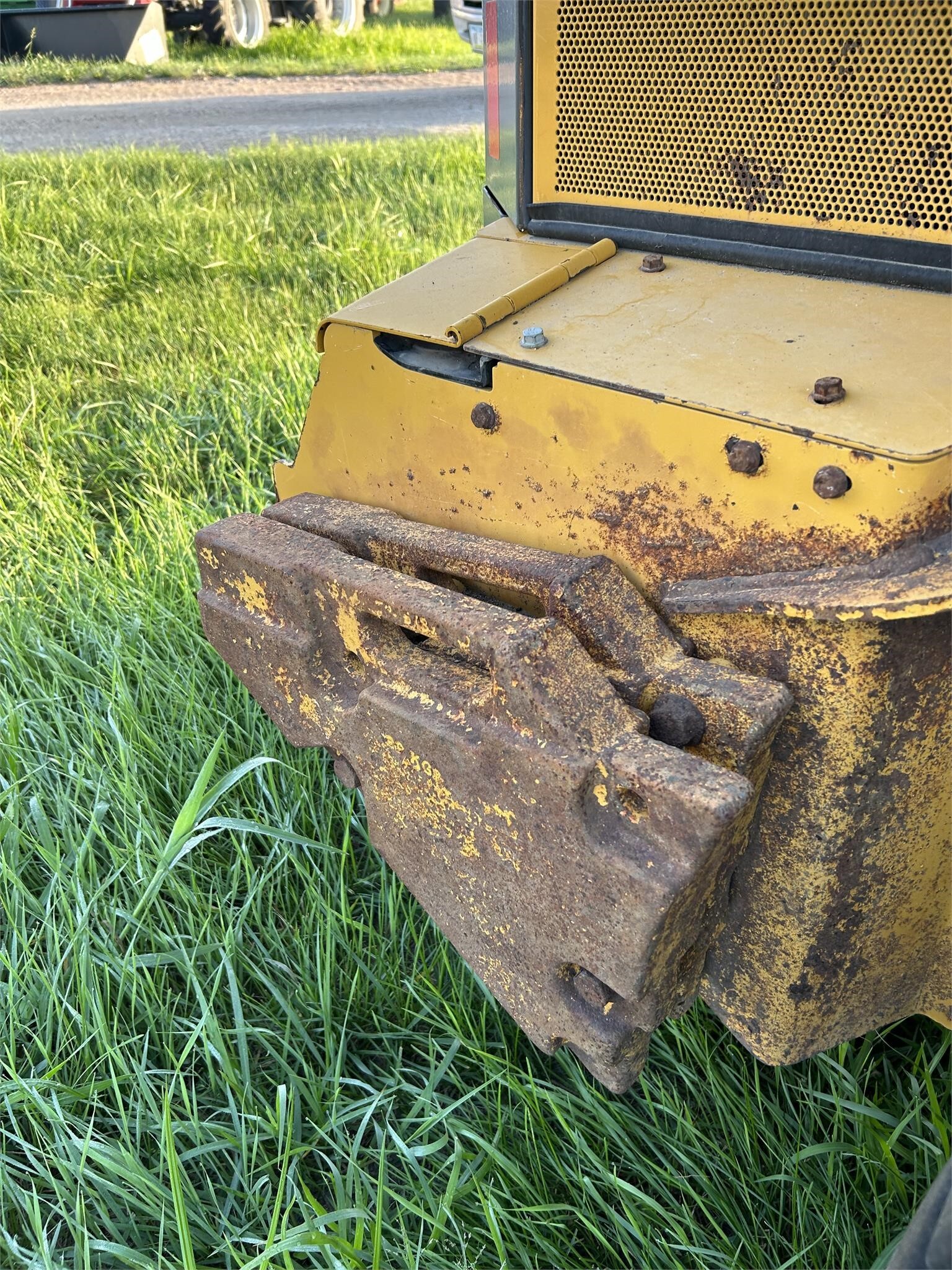 2020 Deere 330G Skid Steer
