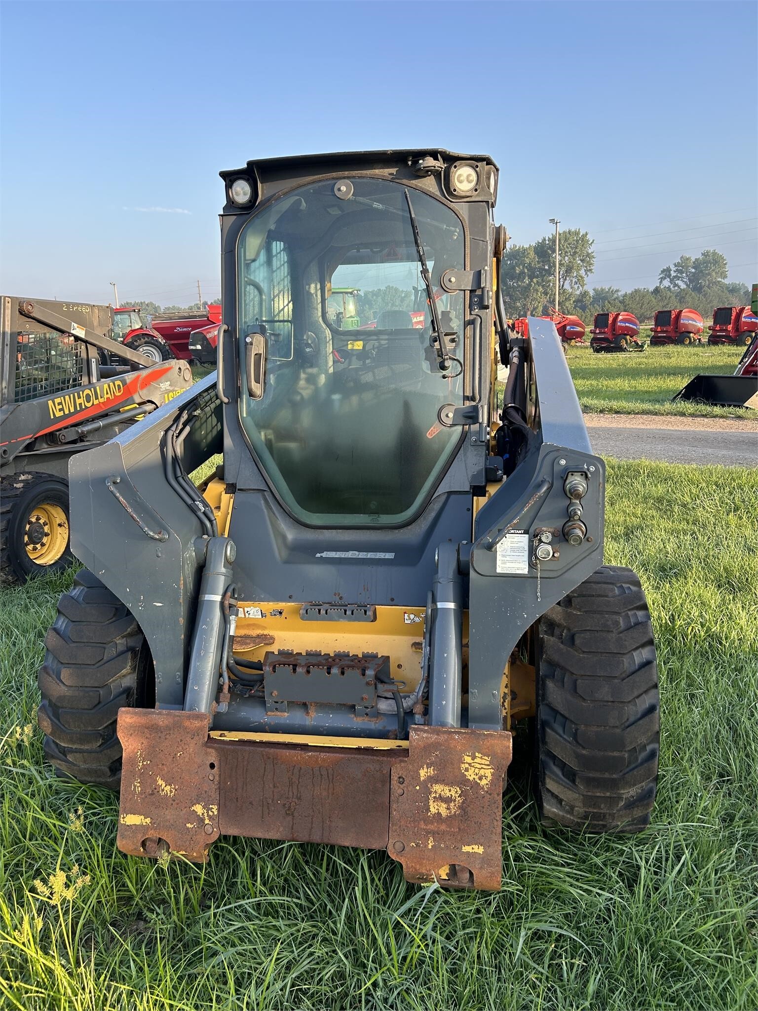 2020 Deere 330G Skid Steer