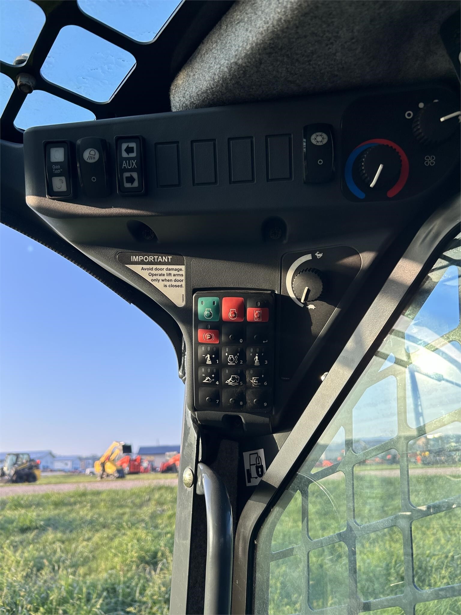 2020 Deere 330G Skid Steer