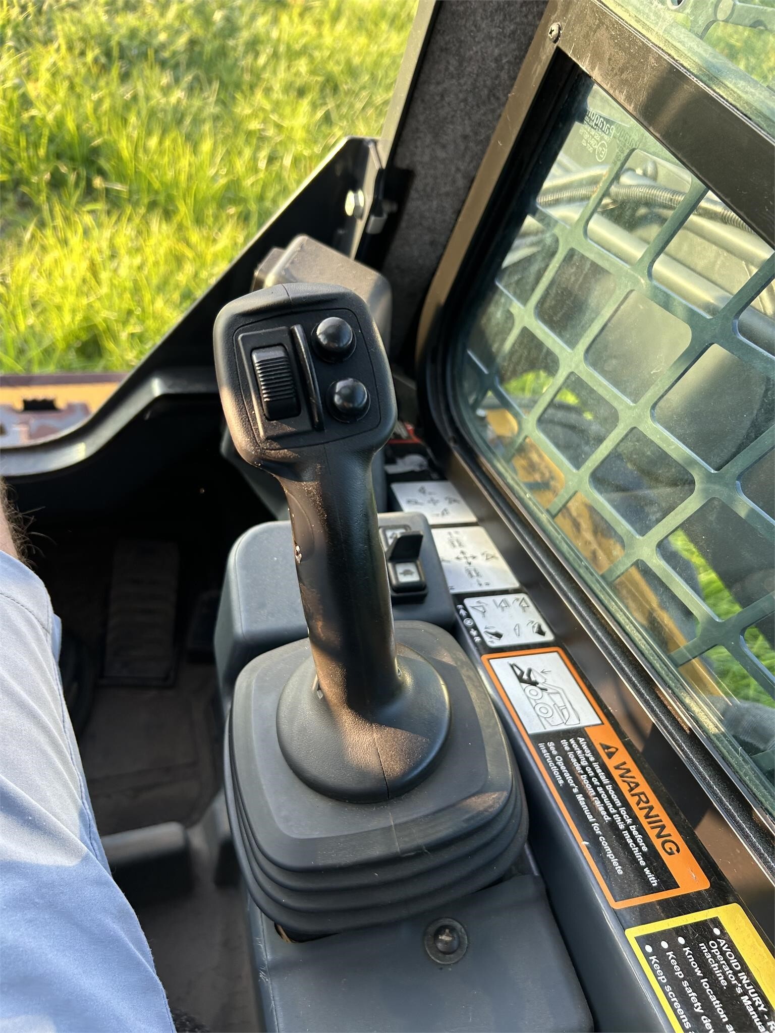2020 Deere 330G Skid Steer