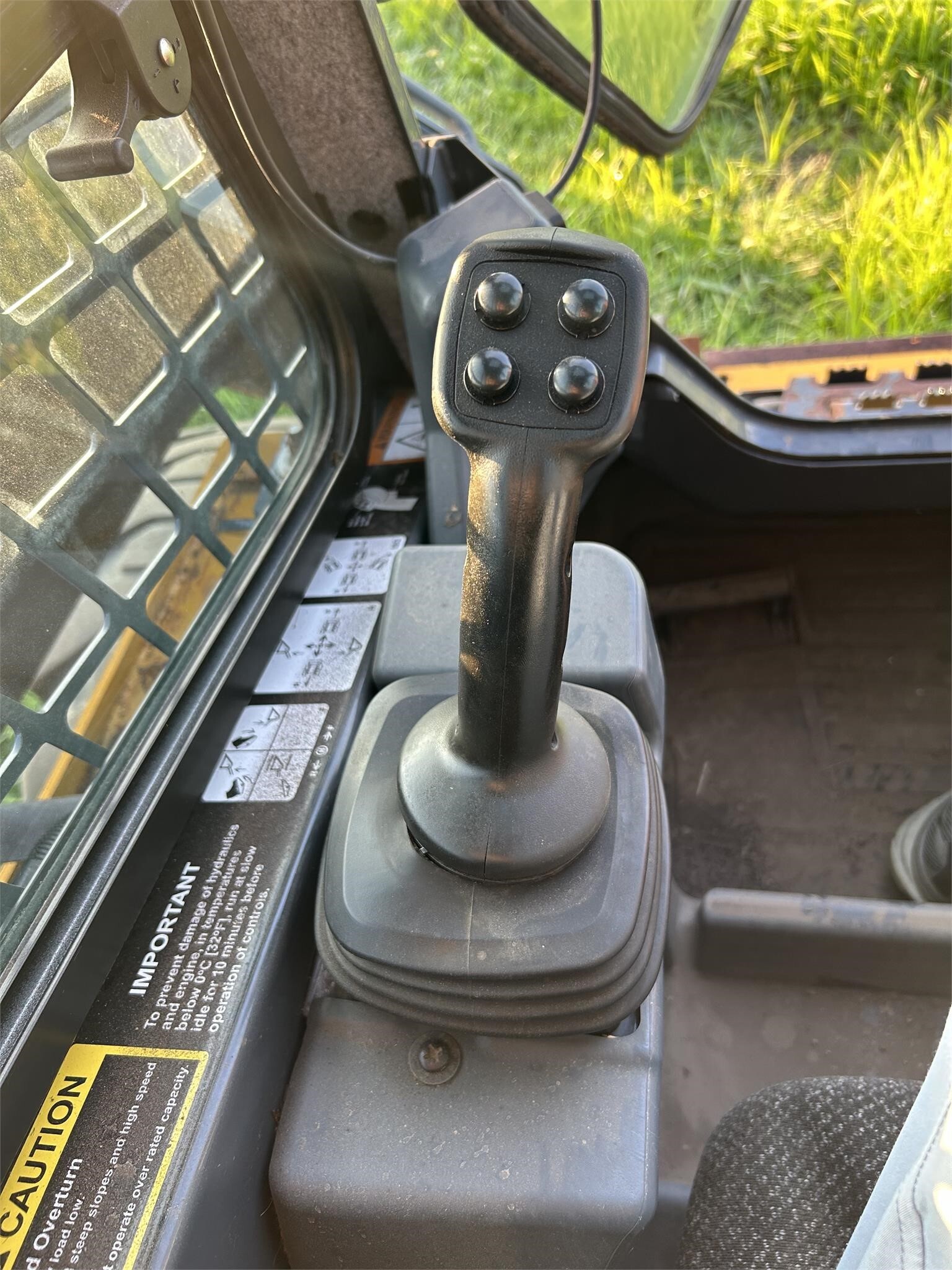 2020 Deere 330G Skid Steer