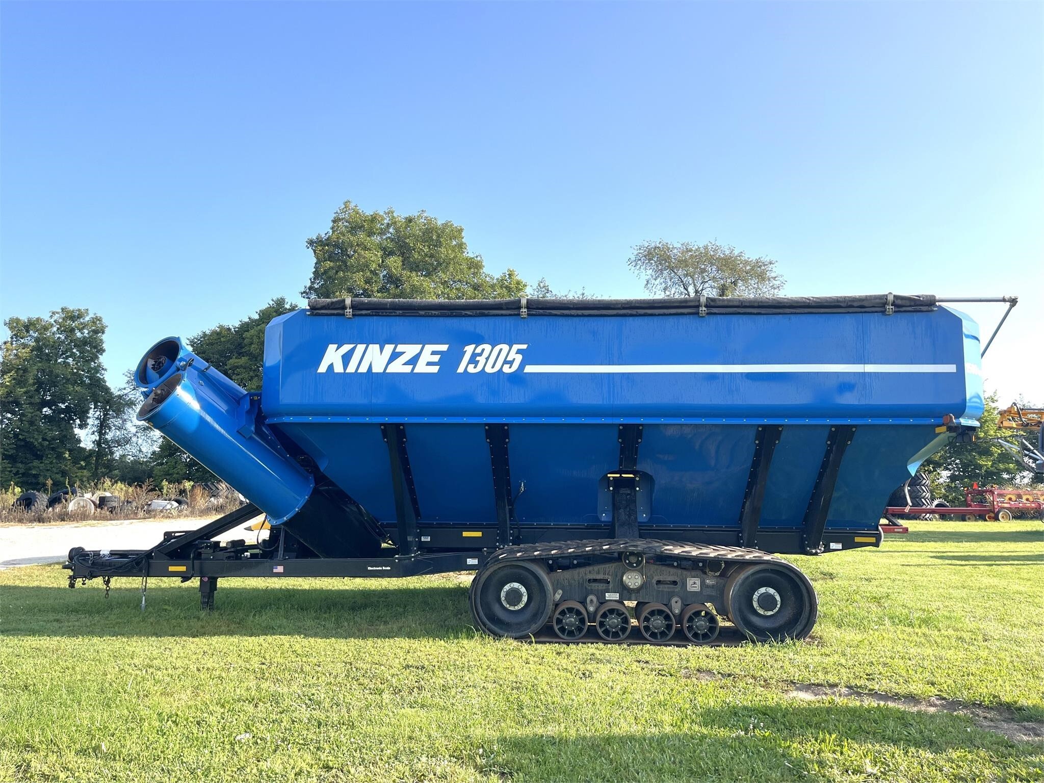 2020 Kinze 1305 Grain Cart