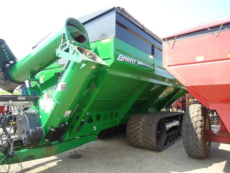 2021 Brent 1596 Grain Cart