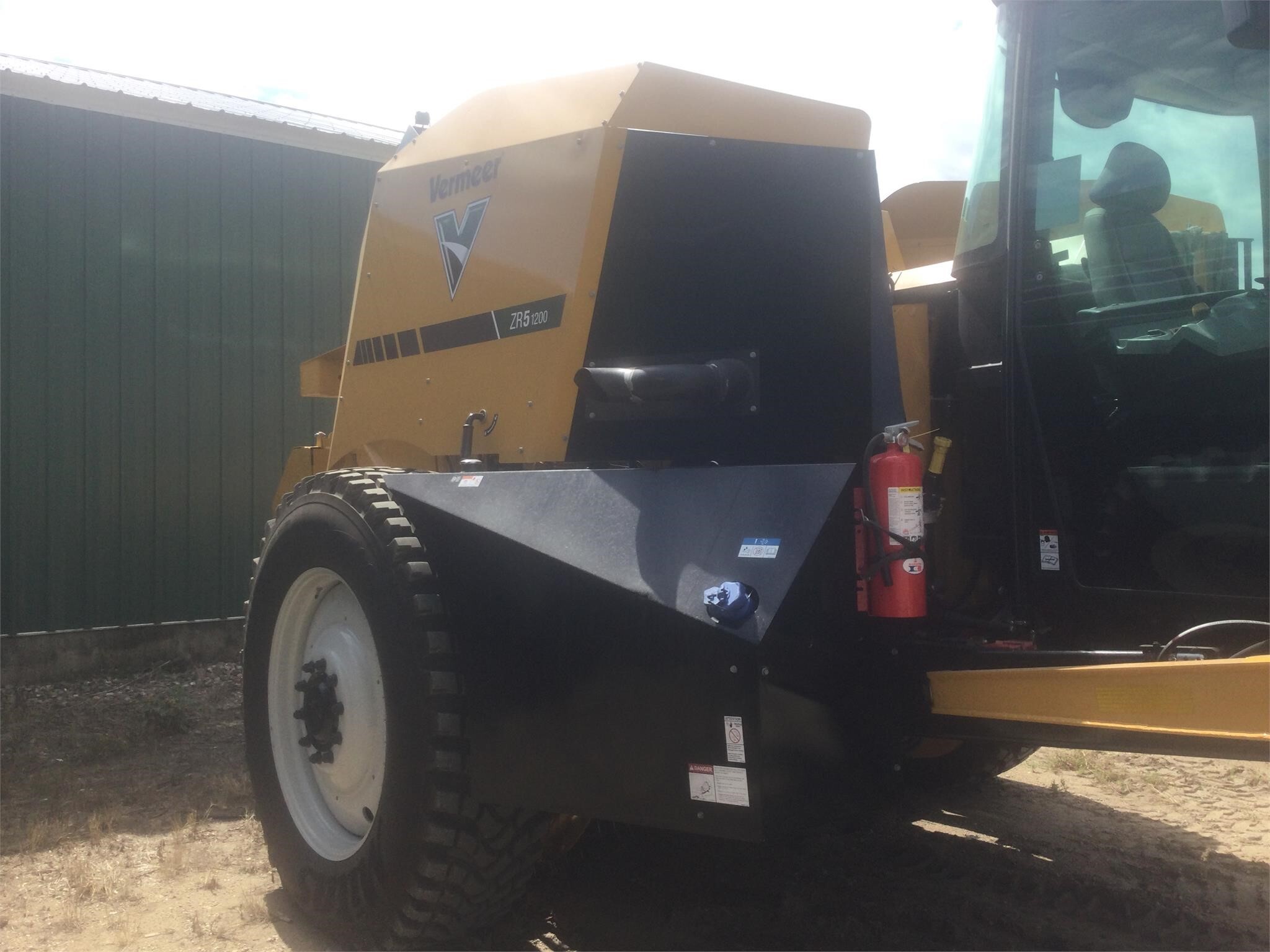 2023 Vermeer ZR5-1200 Round Baler