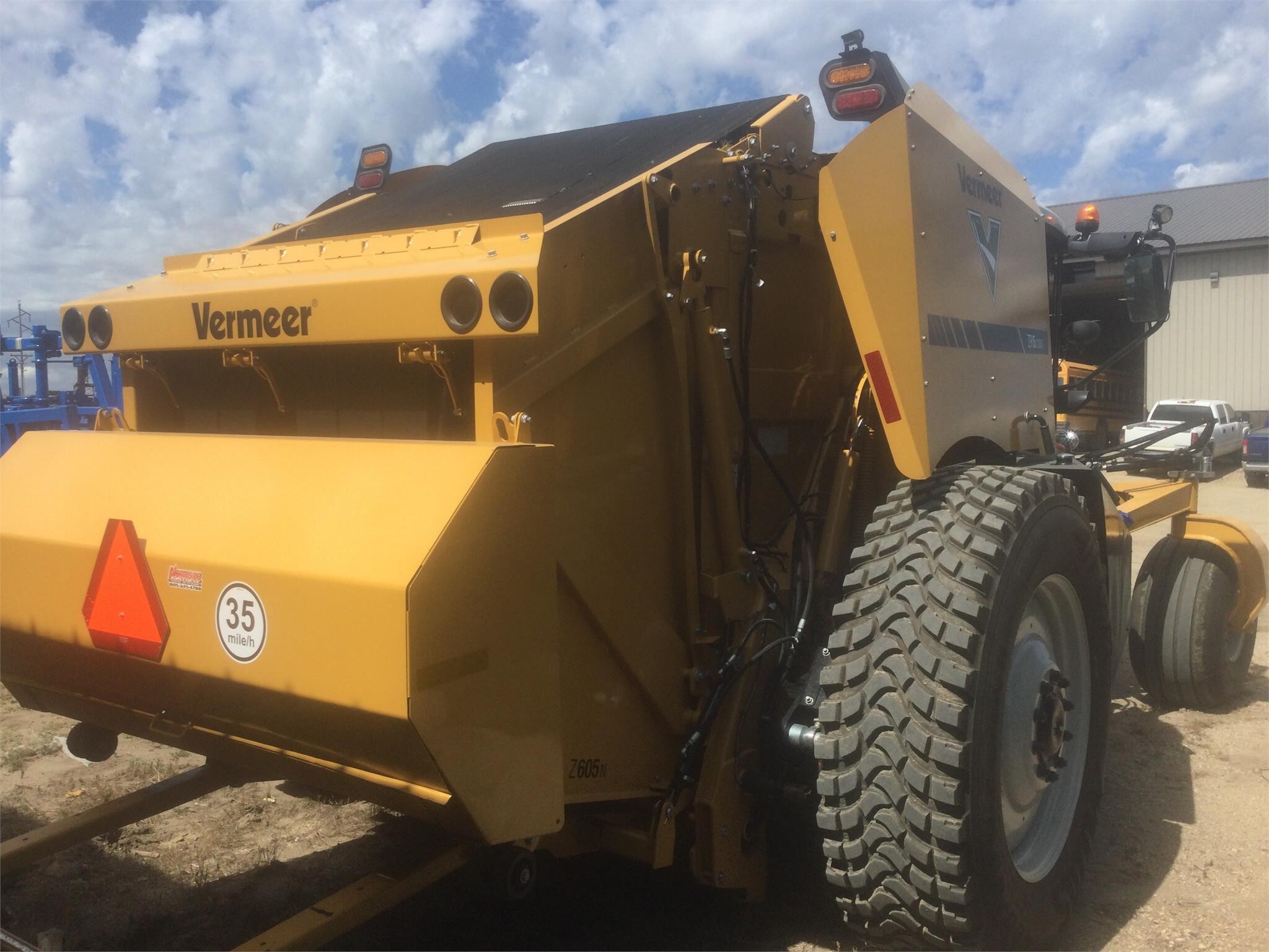 2023 Vermeer ZR5-1200 Round Baler