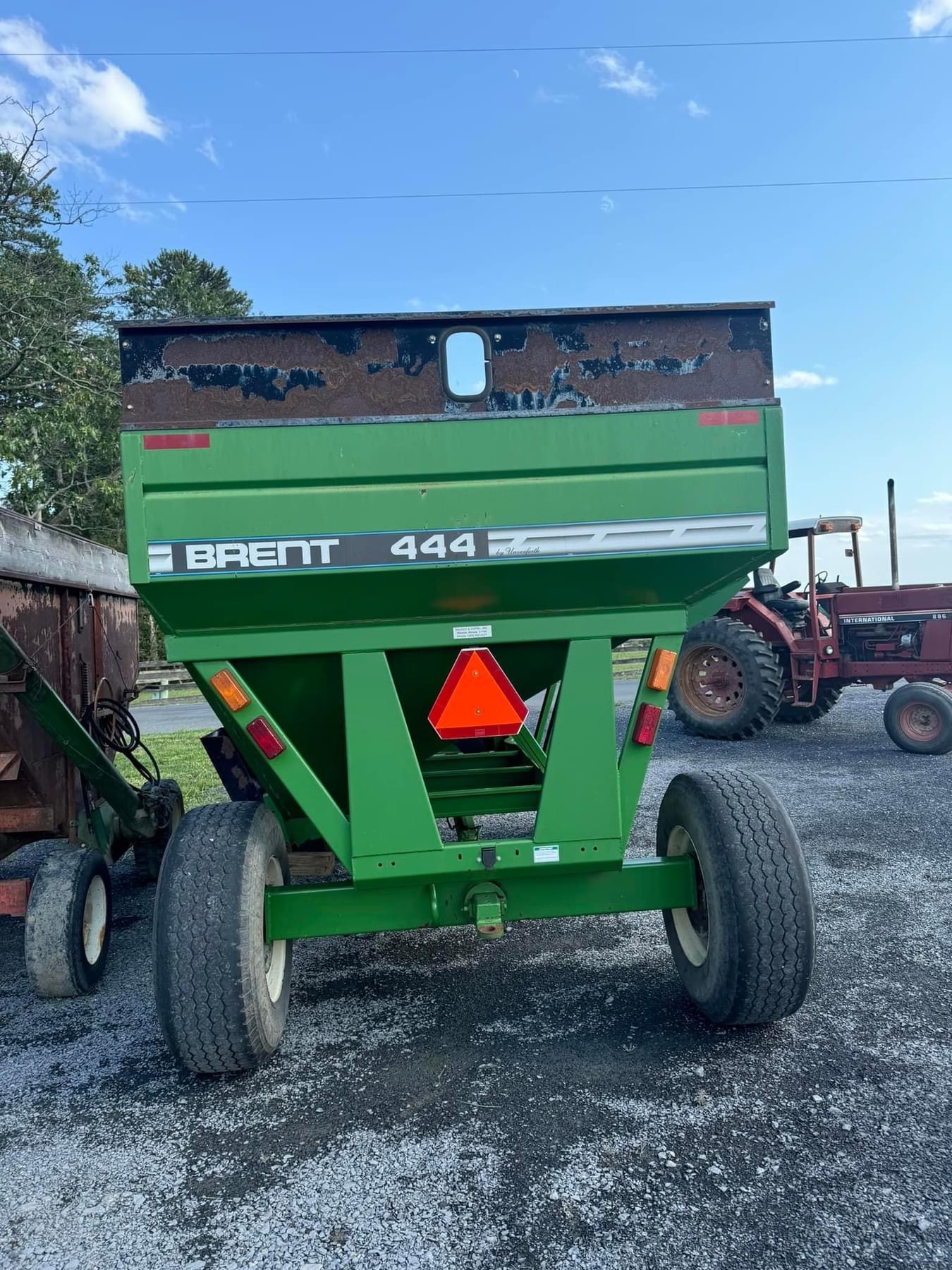  Brent 444 Gravity Wagon