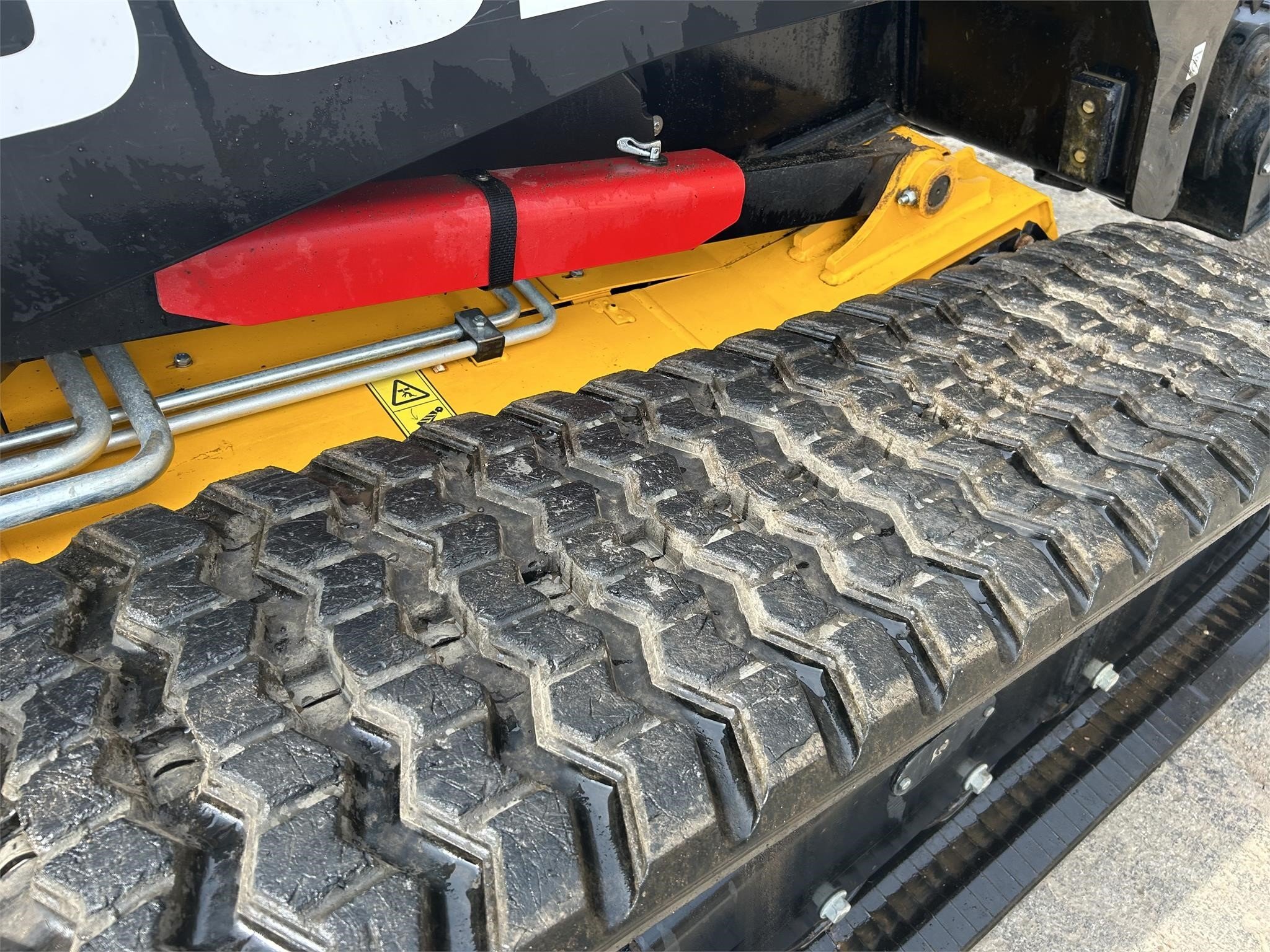 2023 JCB 300T Skid Steer