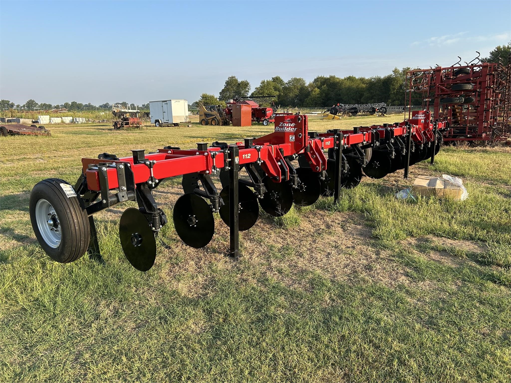 2024 Unverferth Zone-Builder 112 In-Line Ripper