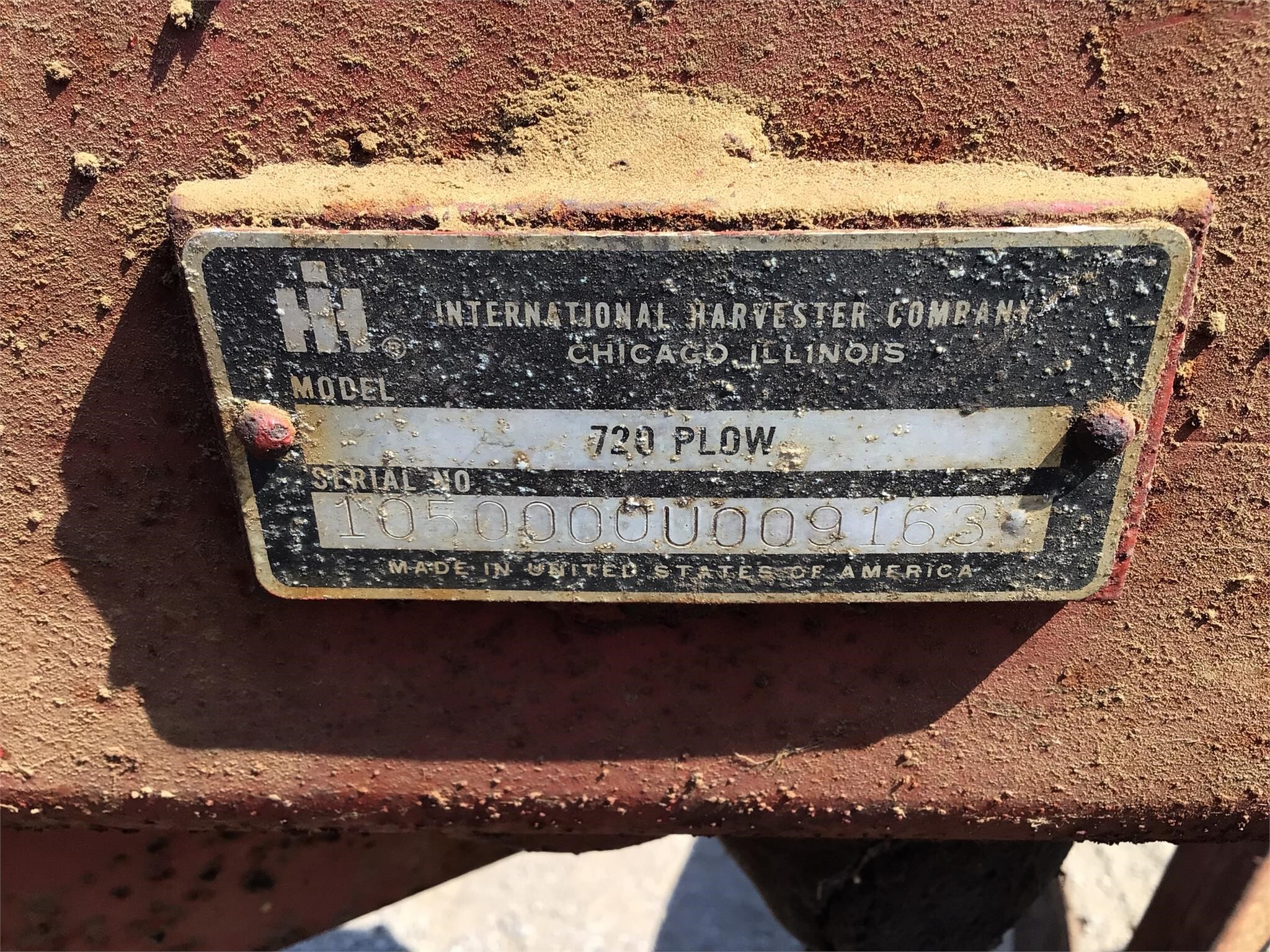  International Harvester 720 Plow