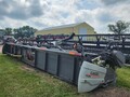 2010 Gleaner 8200 Platform