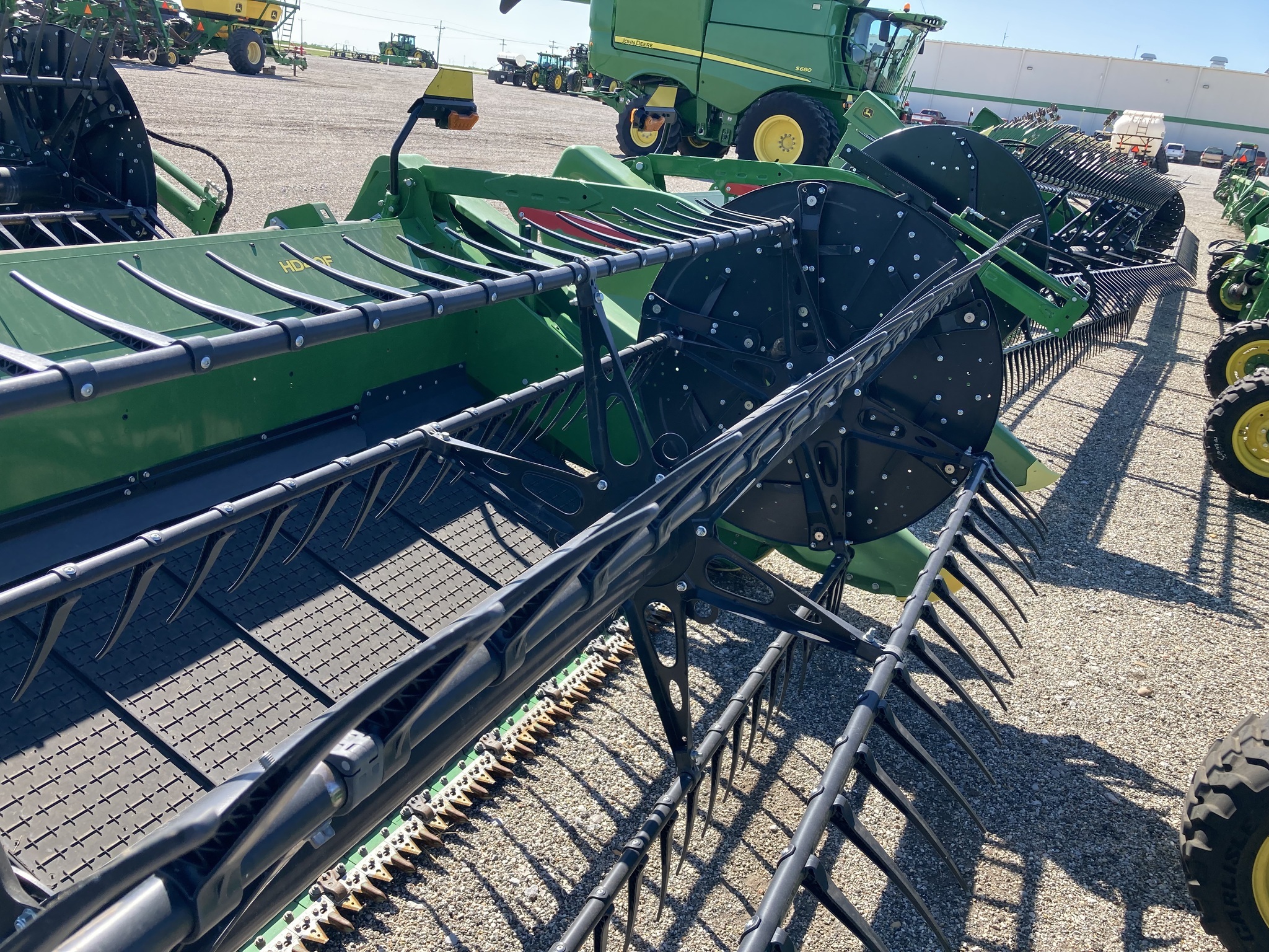 2023 John Deere HD40F Platform