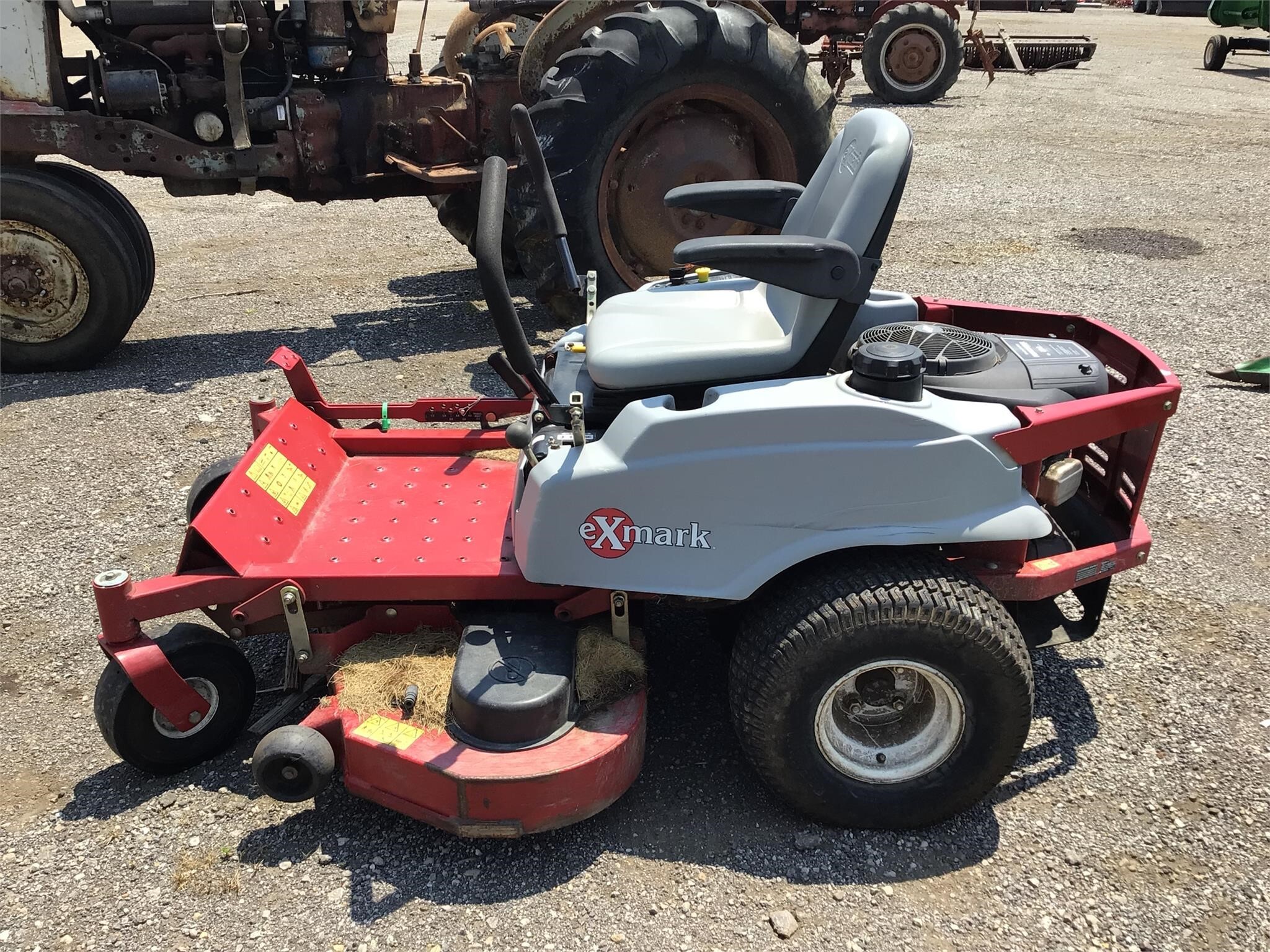  Exmark QST22BE482 Lawn Mower