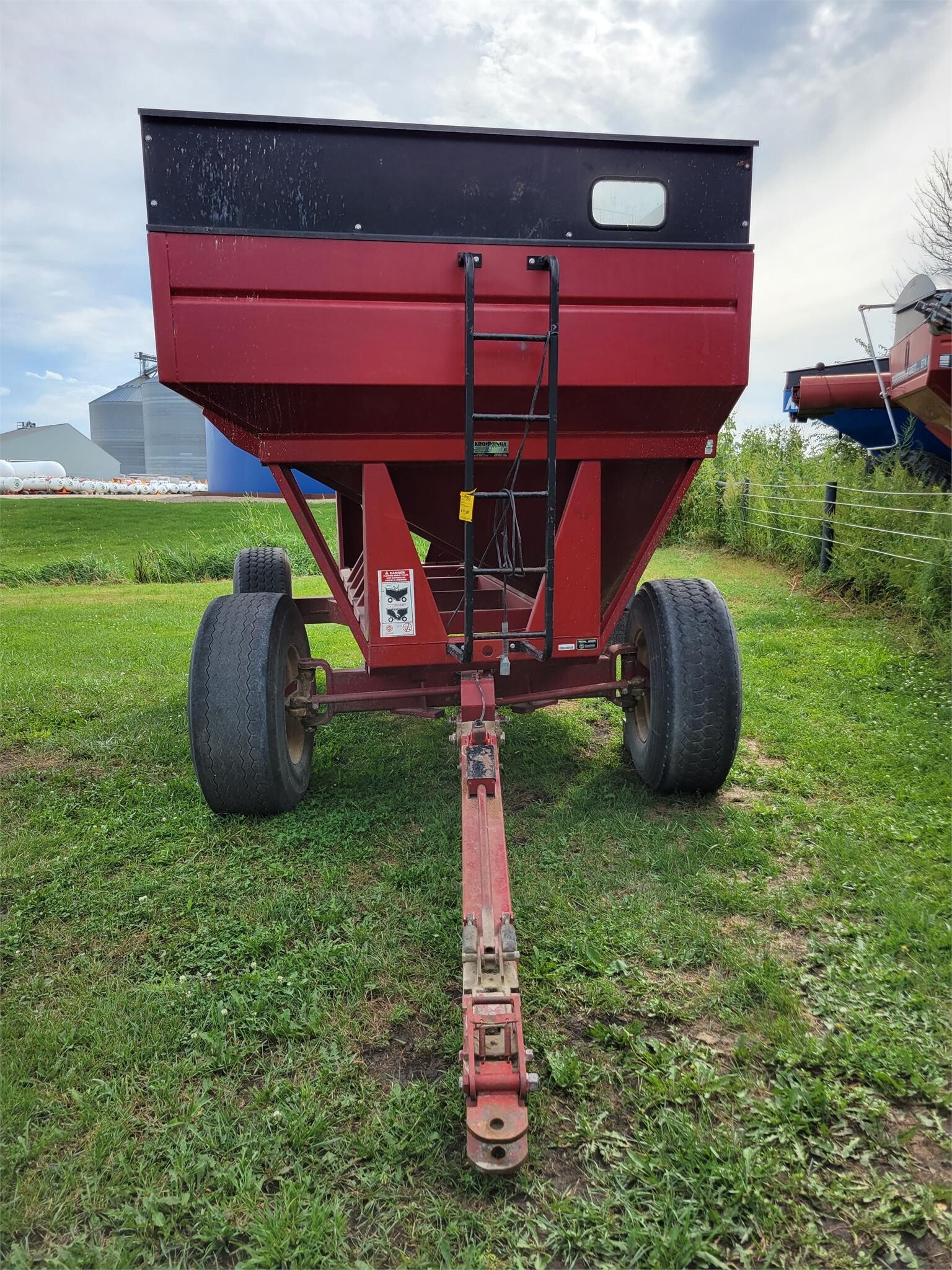  Brent 440 Gravity Wagon