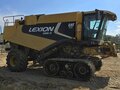 2009 Claas Lexion 585R Combine