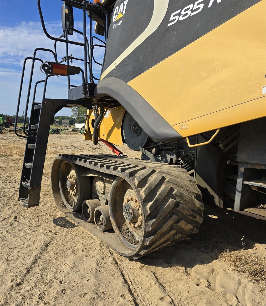 2009 Claas Lexion 585R Combine