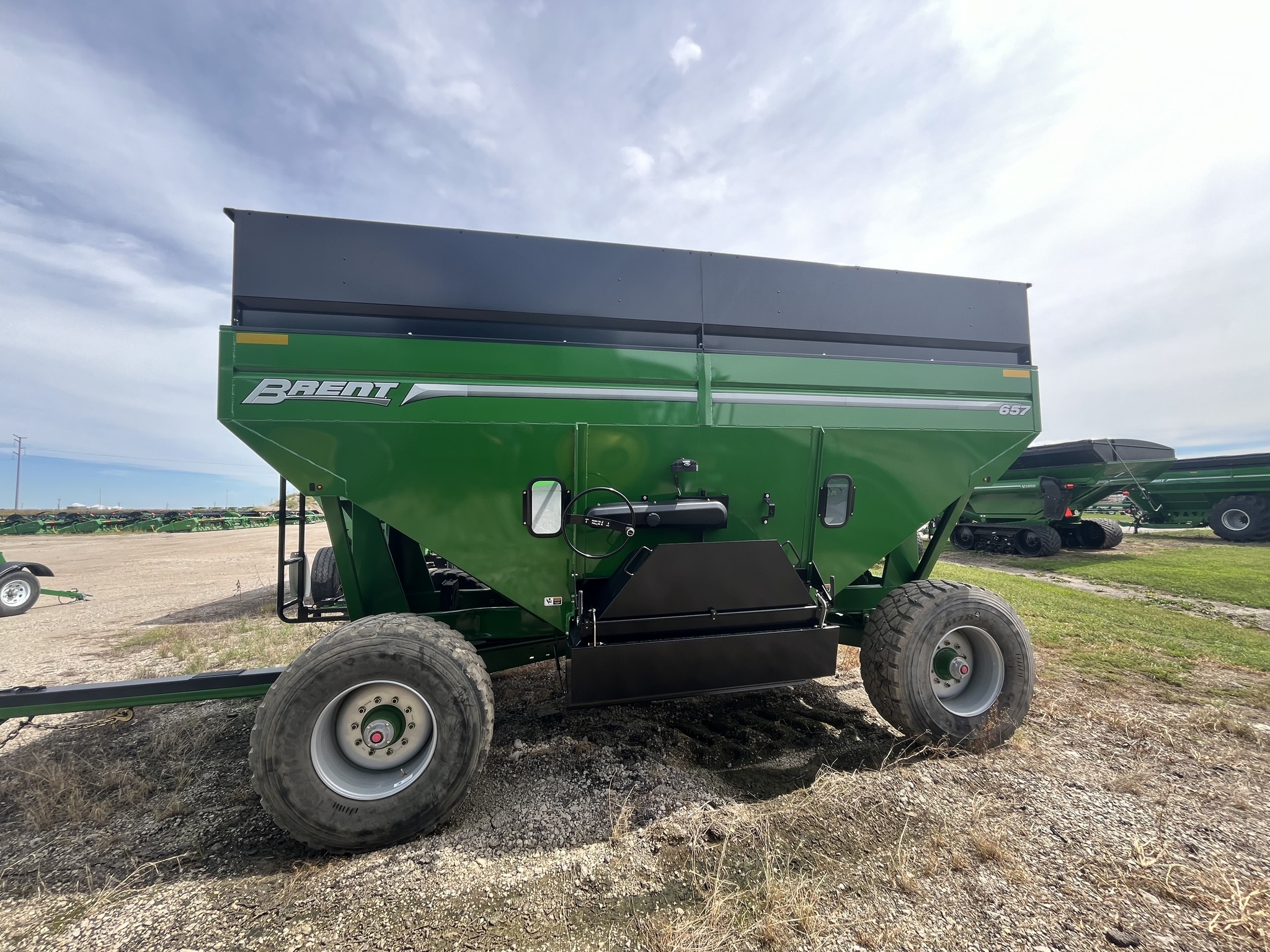 2023 Brent 657 Gravity Wagon