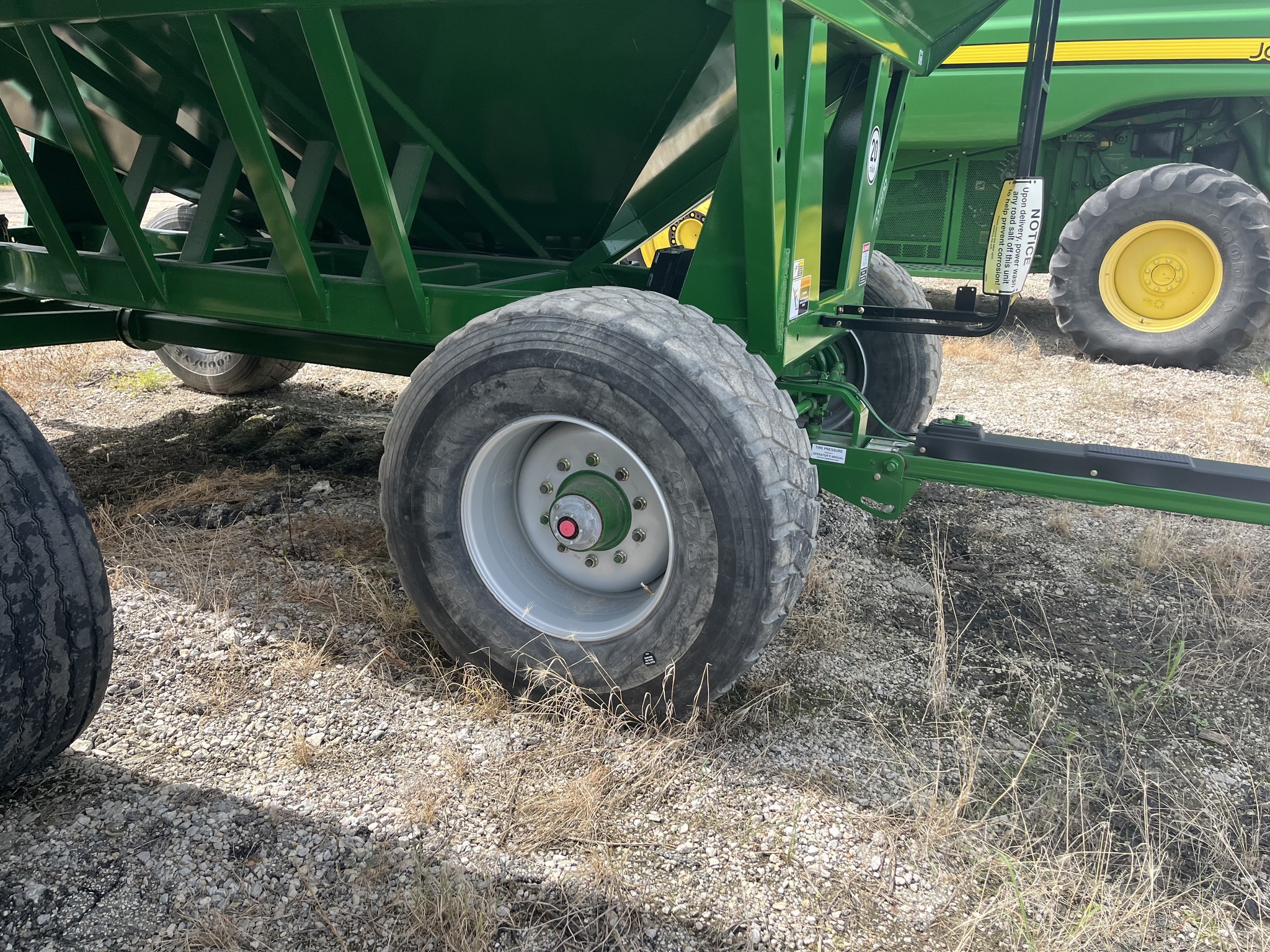 2023 Brent 657 Gravity Wagon