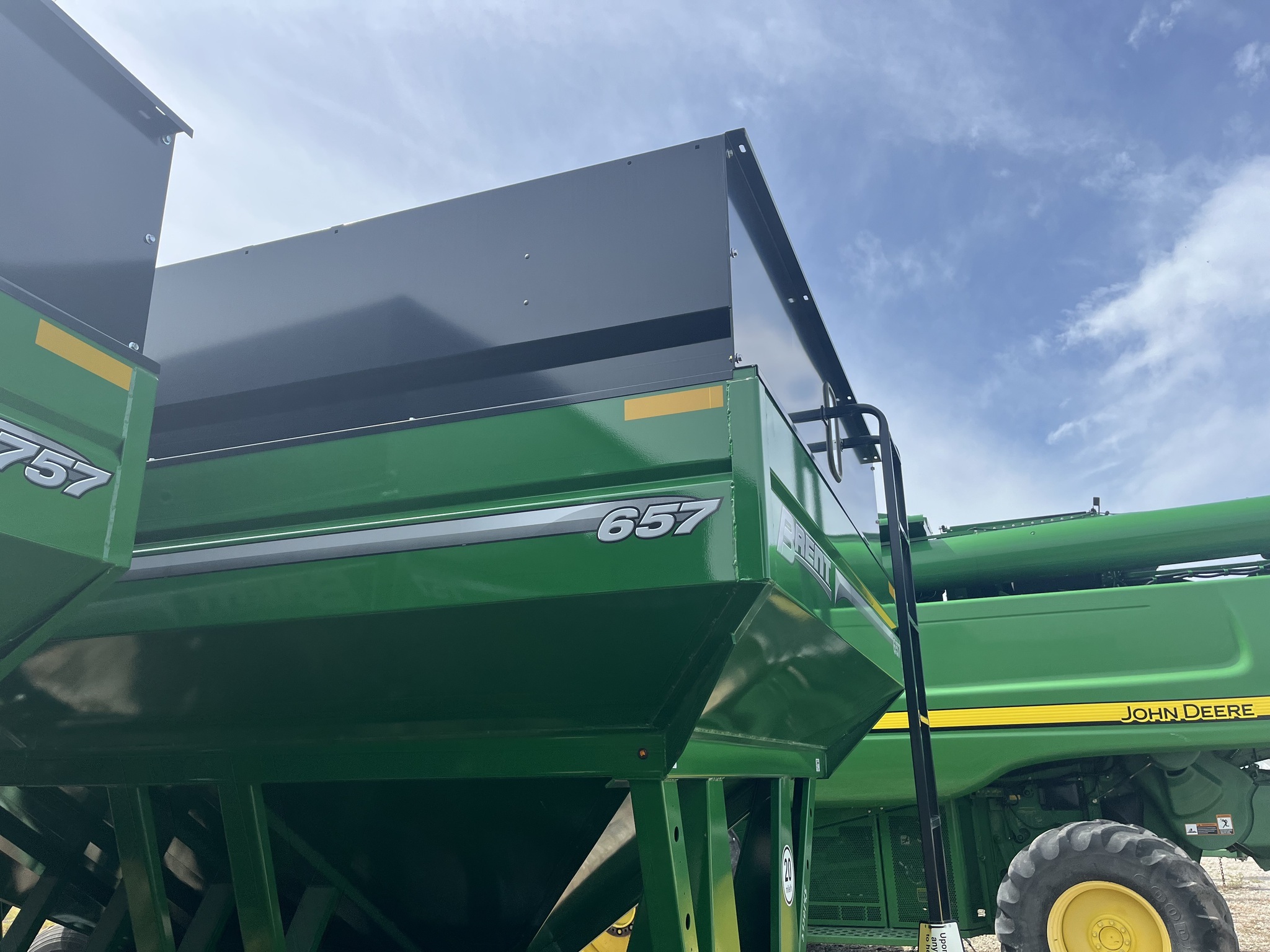 2023 Brent 657 Gravity Wagon